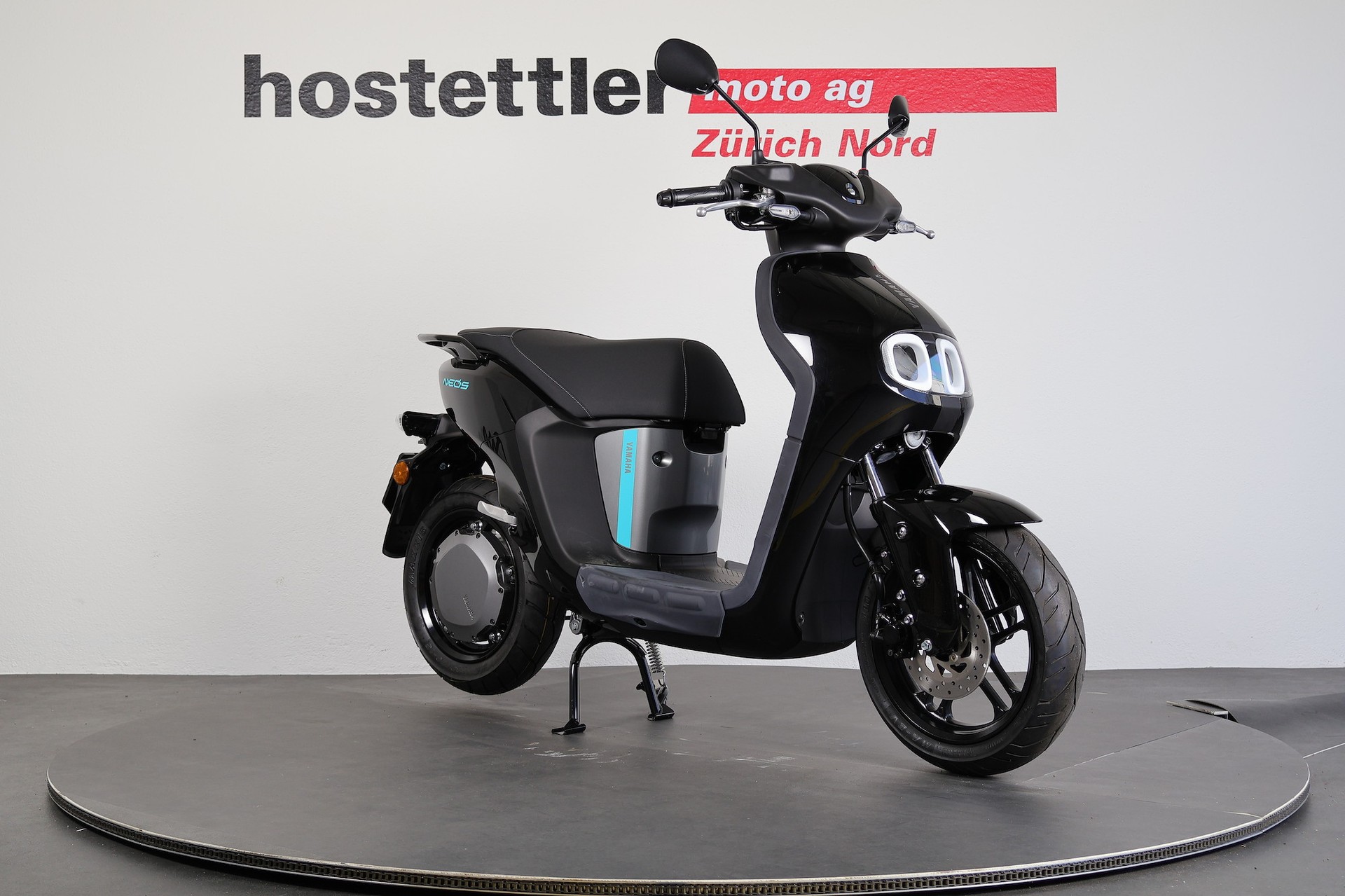 YAMAHA NEO's