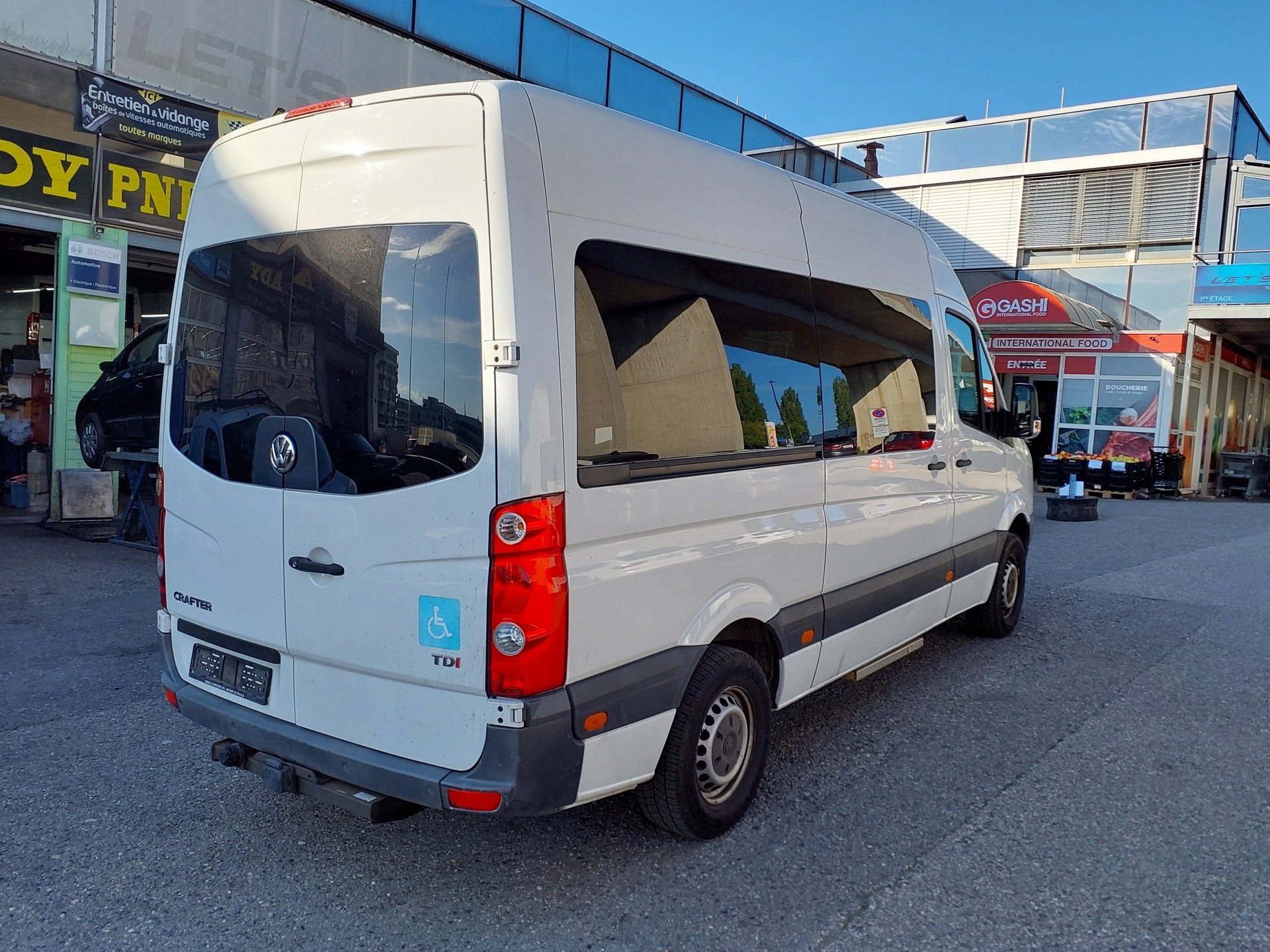 VW Crafter 35 2.0 TDI CR-image-6
