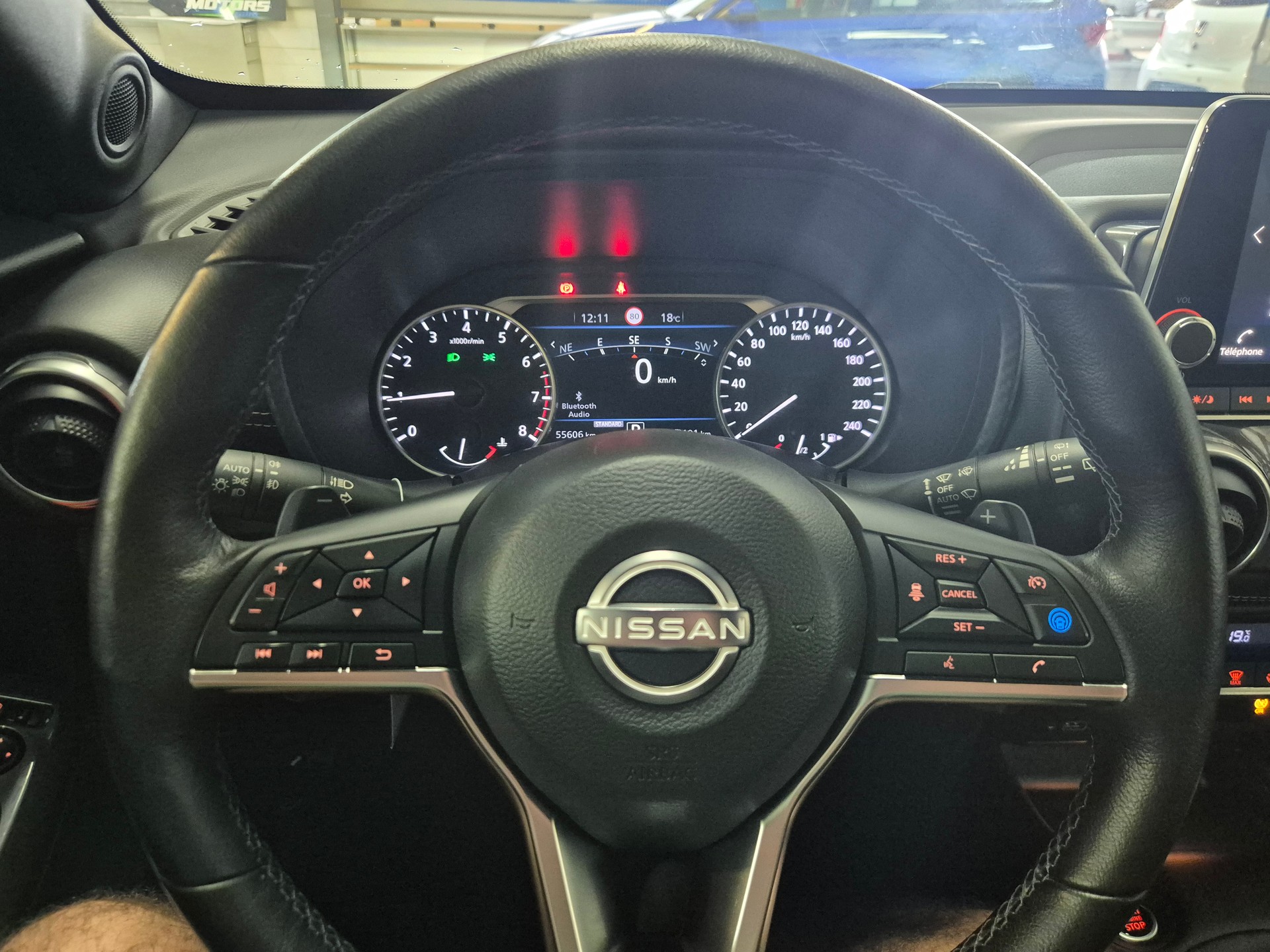 NISSAN Juke 1.0 DIG-T N-Connecta DCT-image-9
