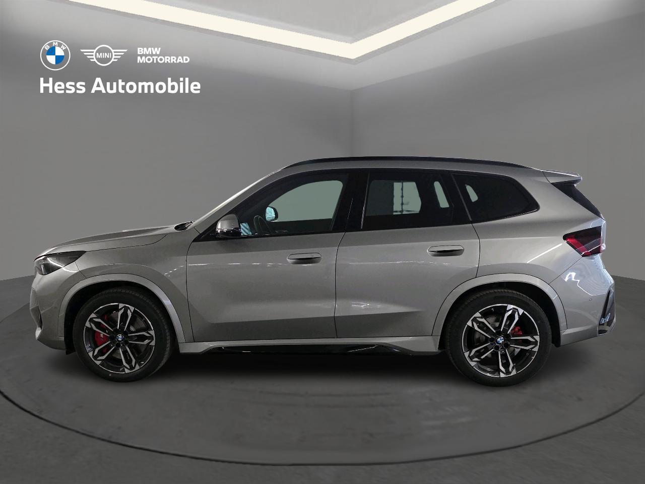 BMW iX1 30 xDrive-showroom-element-2