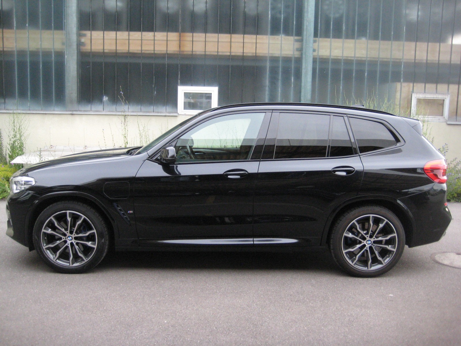 BMW X3 xDrive 30e Luxury Line-image-1