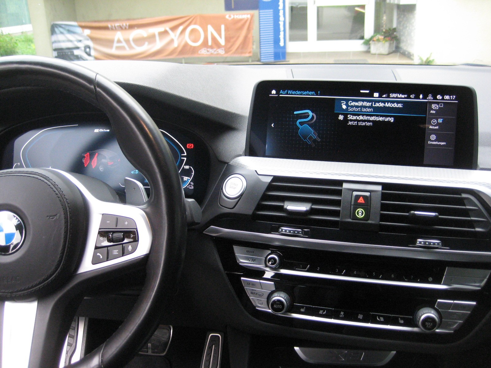 BMW X3 xDrive 30e Luxury Line-image-8