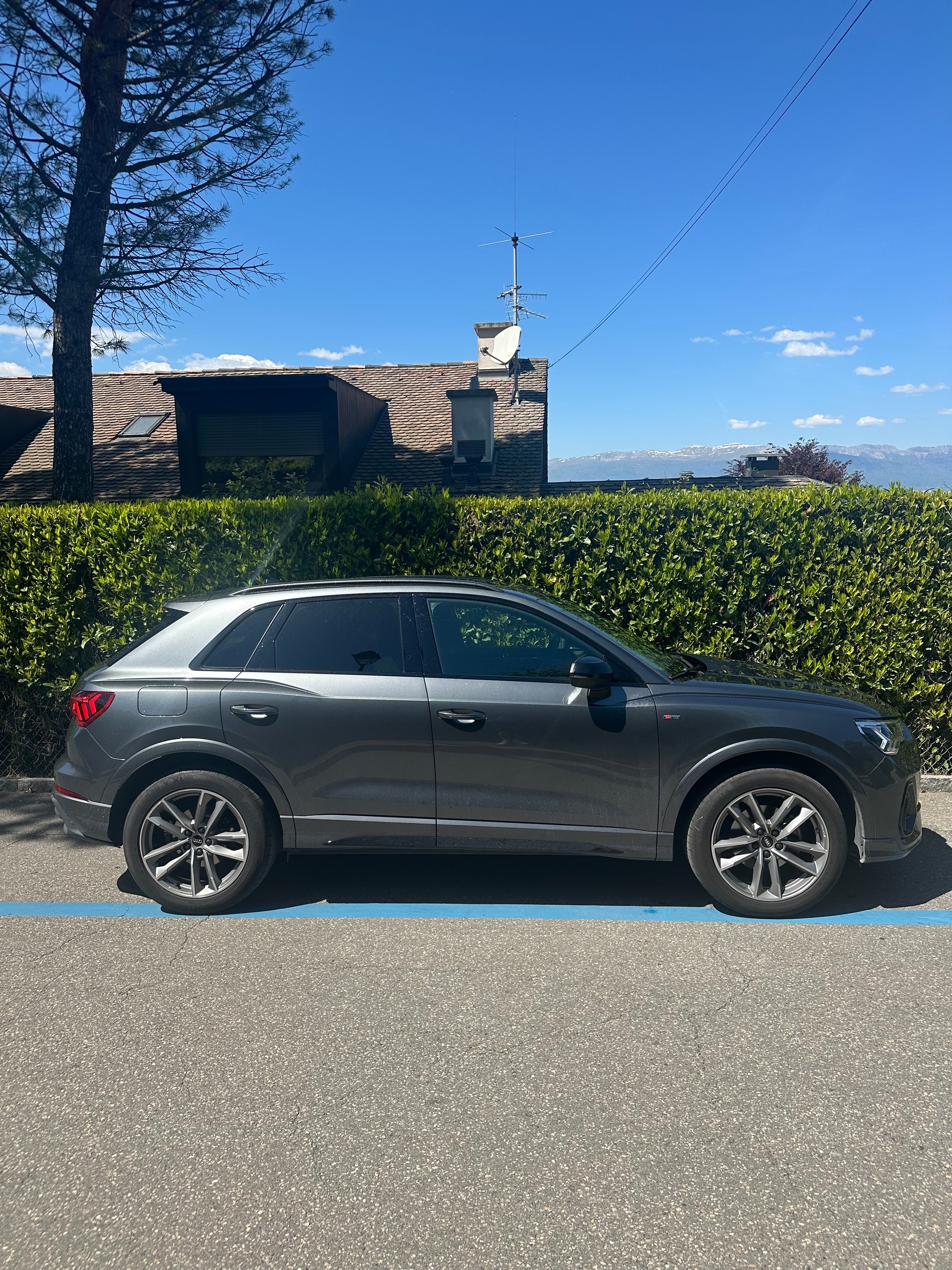 AUDI 1.5 35 TFSI S line Attraction S-Tronic-image-0