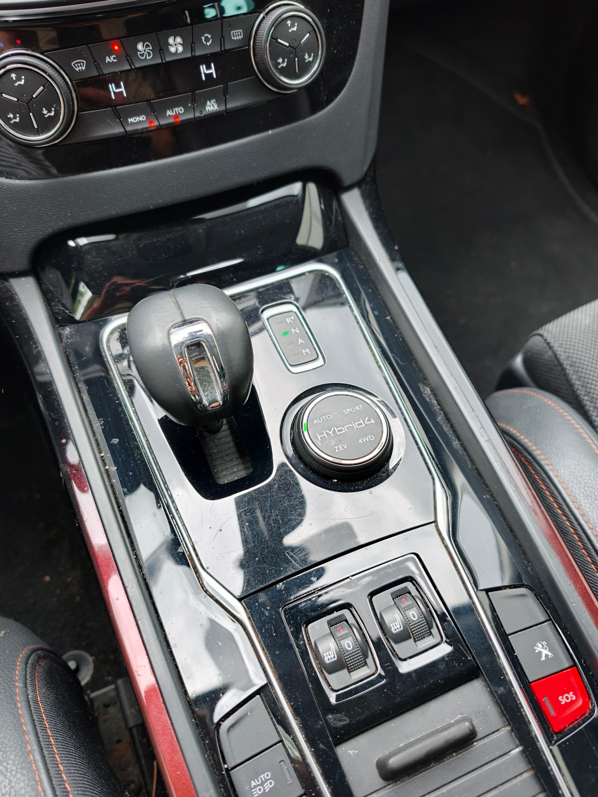 PEUGEOT 508 RXH 2.0 HDI Hybrid4 ETG6-image-10
