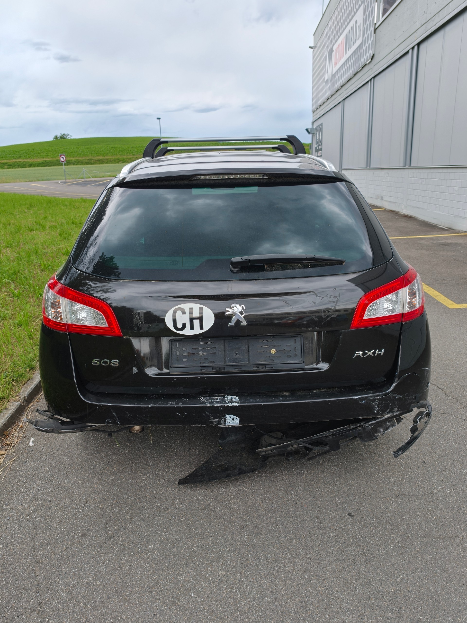 PEUGEOT 508 RXH 2.0 HDI Hybrid4 ETG6-image-4