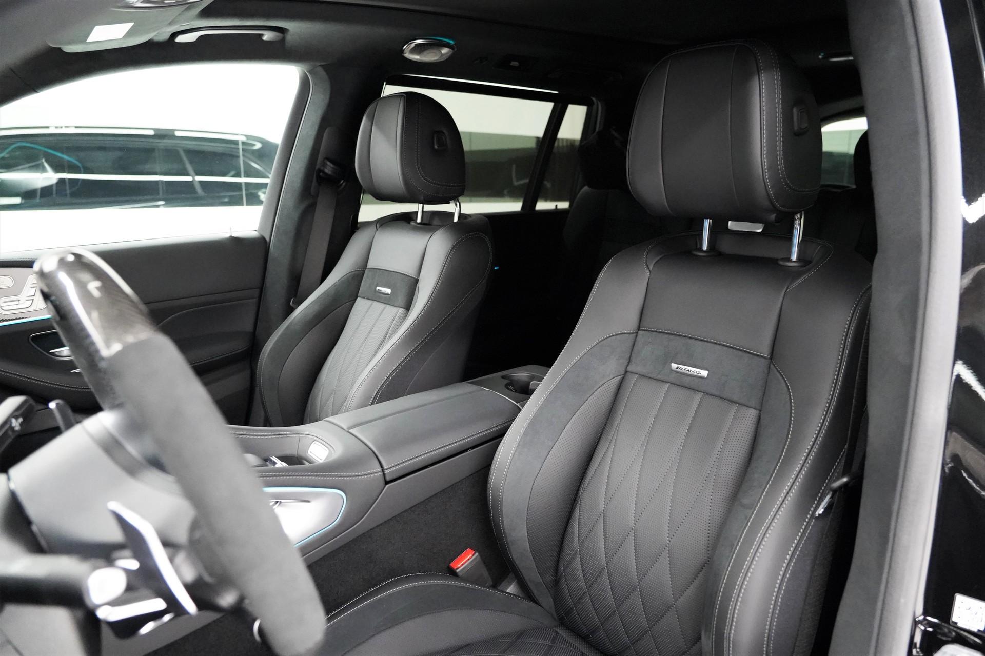 MERCEDES-BENZ GLS 63 4Matic+ TCT 9G-image-8