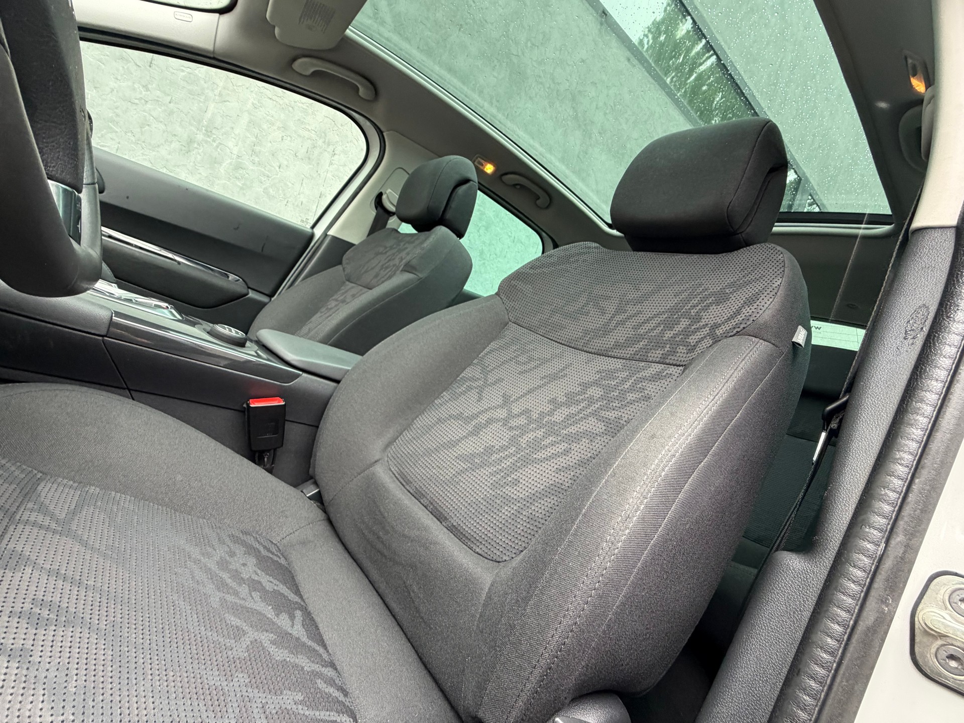 PEUGEOT 3008 HYbrid4 2.0 HDI EGS6-image-11