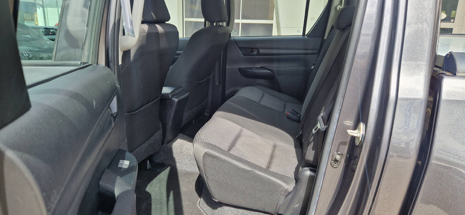 TOYOTA Hi-Lux Double Cab.-Pick-up 2.4 D-4D 150 Luna-image-12