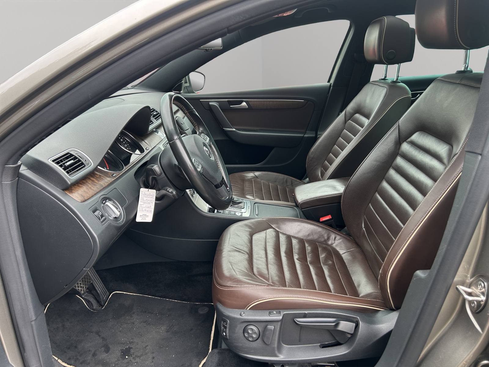 VW Passat Variant 2.0 TDI BMT Exclusive Highline 4MDSG-image-8