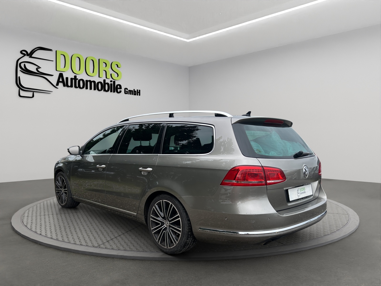 VW Passat Variant 2.0 TDI BMT Exclusive Highline 4MDSG-image-4