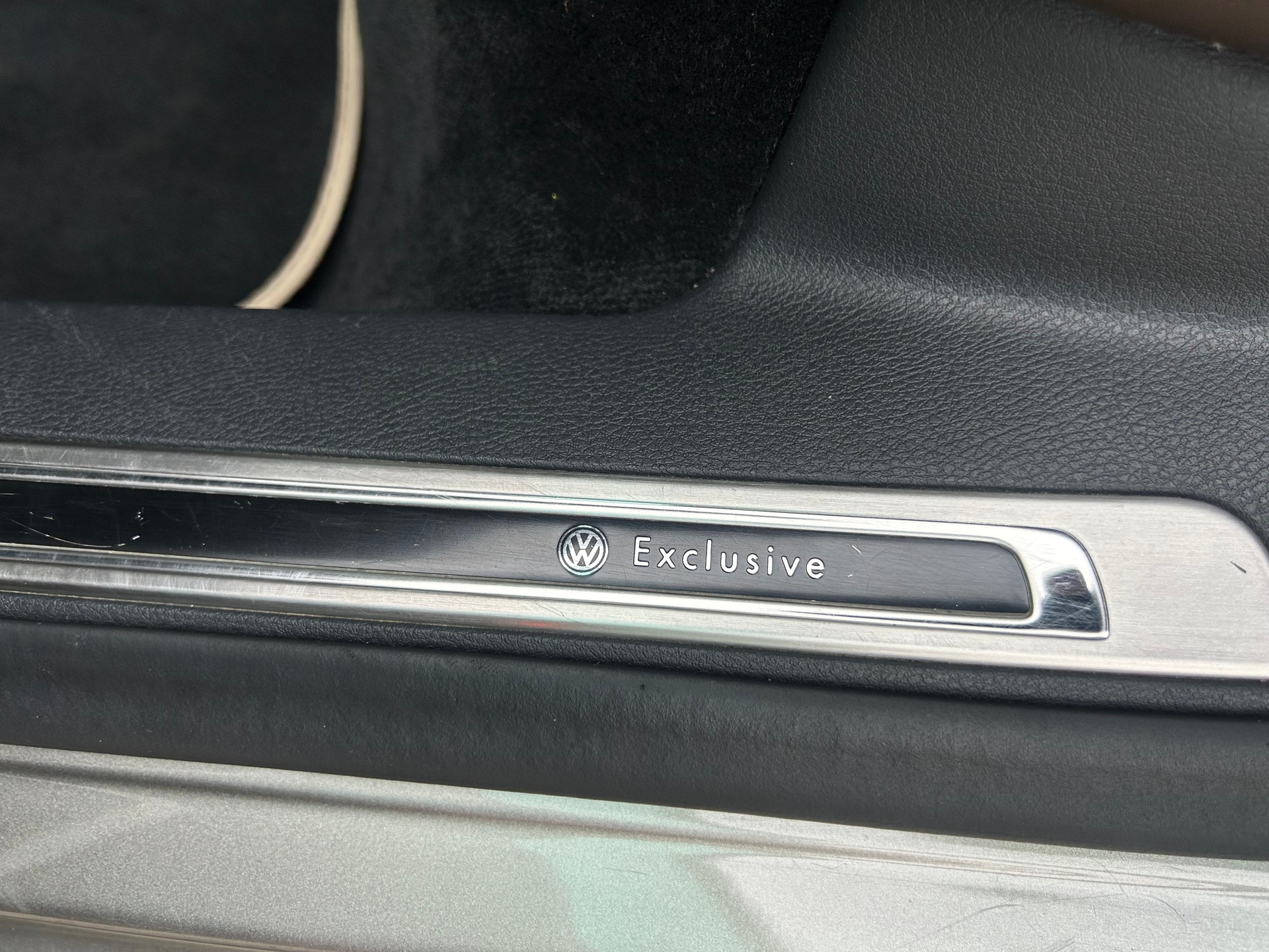 VW Passat Variant 2.0 TDI BMT Exclusive Highline 4MDSG-image-19