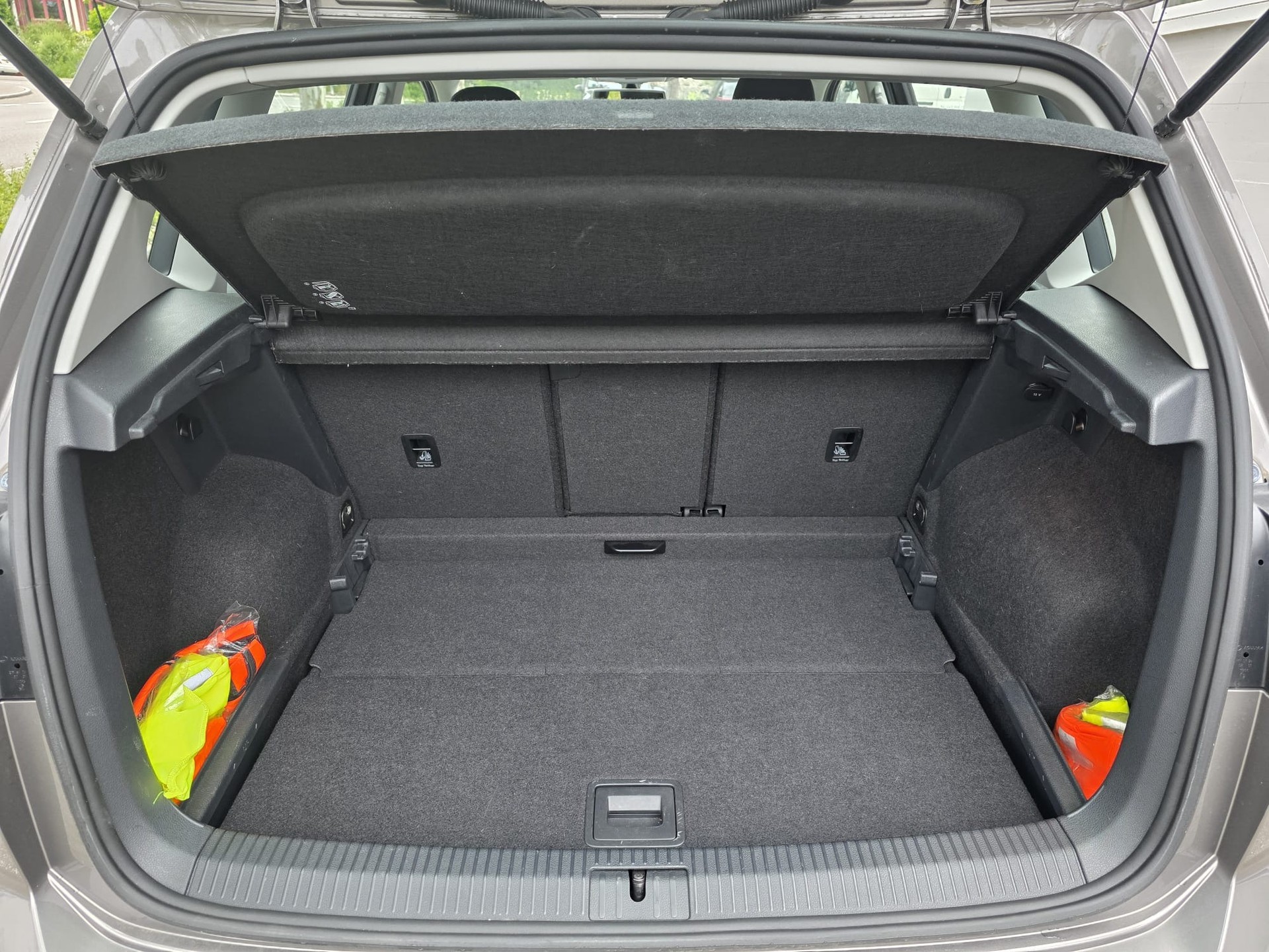 VW Golf Sportsvan 1.4 TSI Highline DSG-image-11