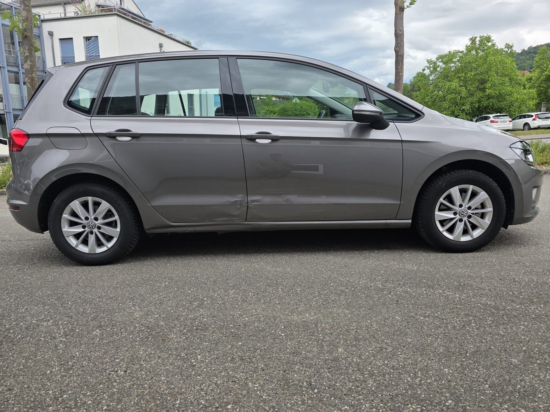VW Golf Sportsvan 1.4 TSI Highline DSG-image-12