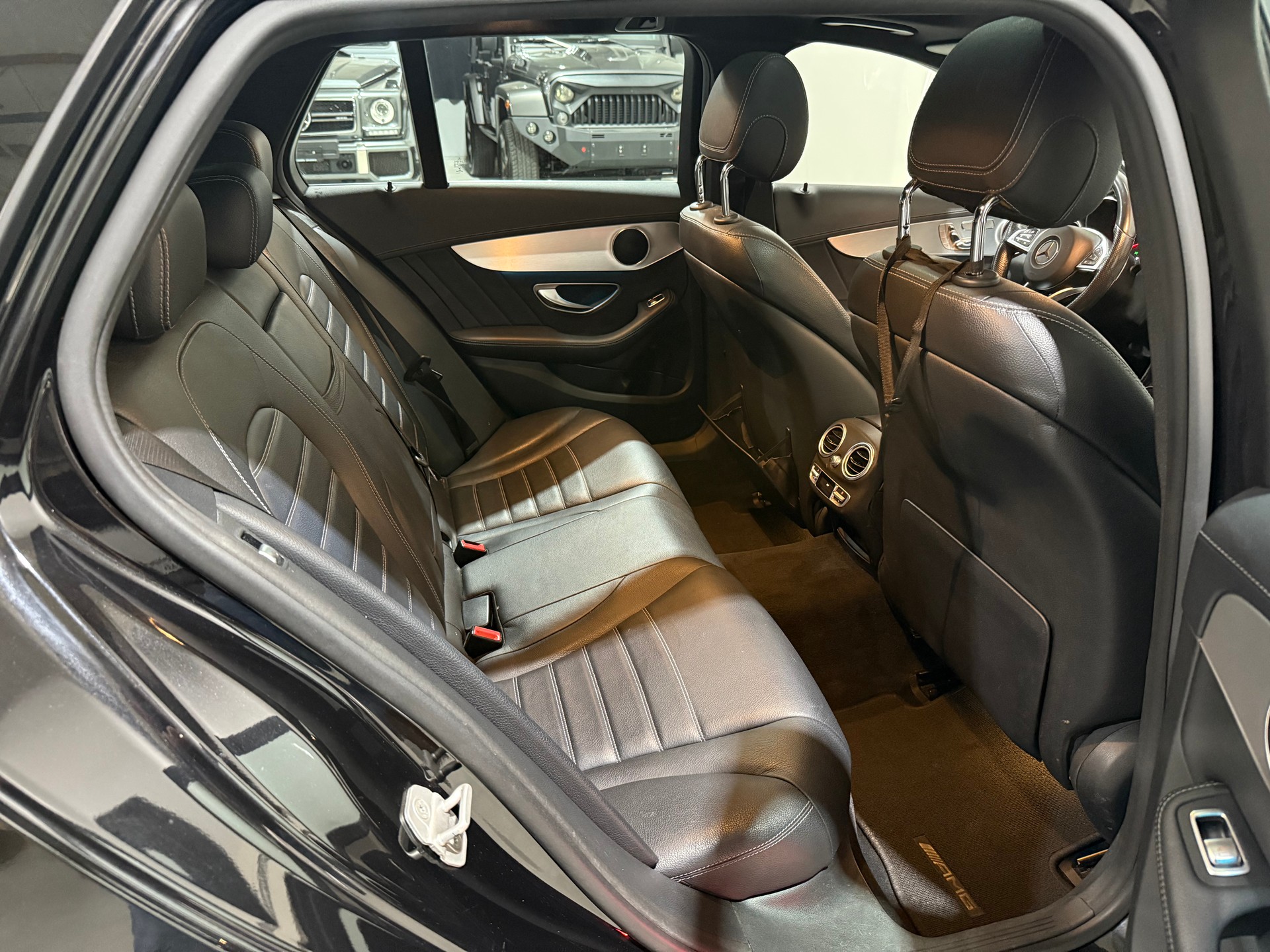 MERCEDES-BENZ C 250 BlueTEC AMG Line 4Matic 7G-Tronic-image-14