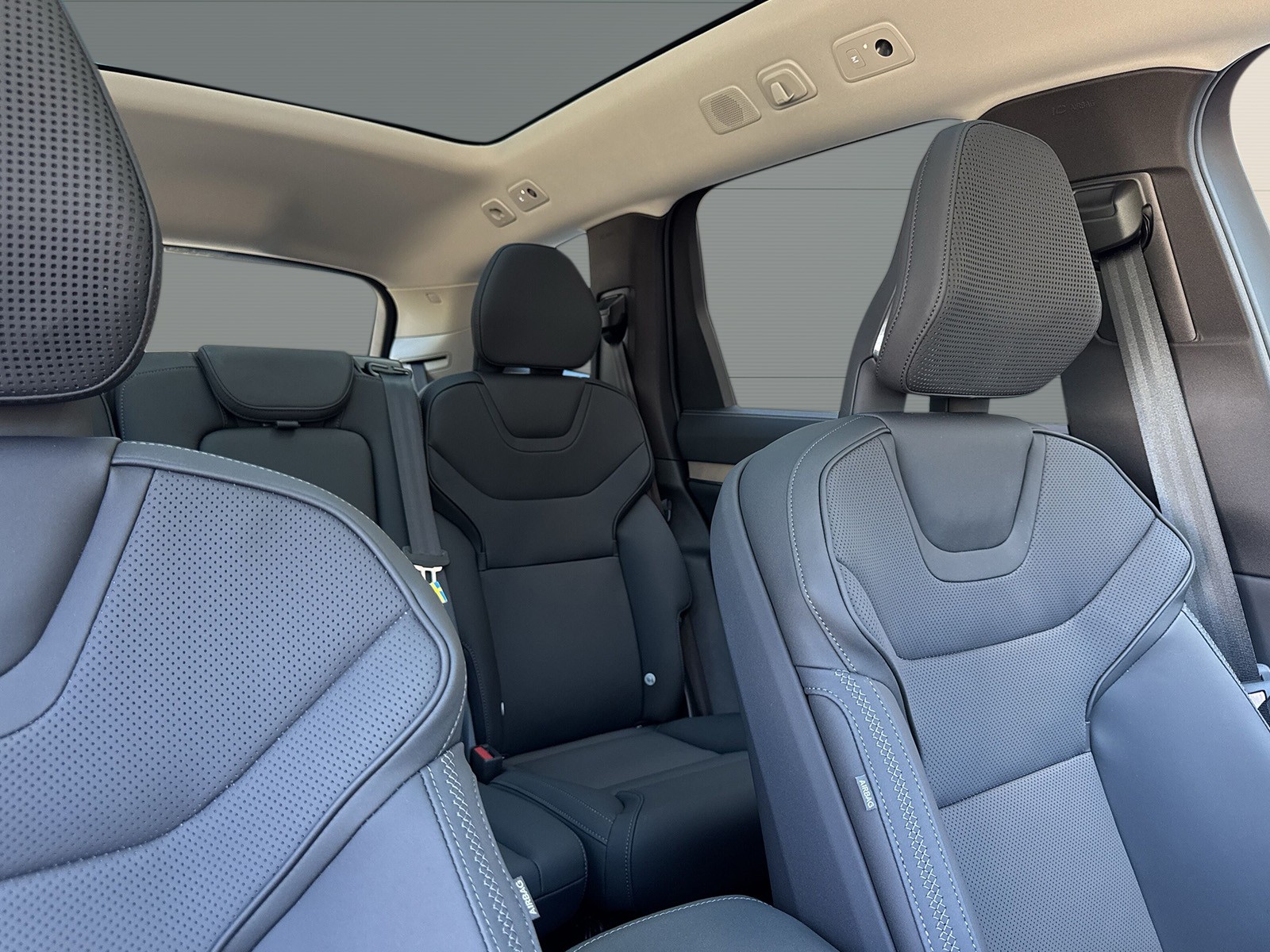 VOLVO EX90 Twin Ultra AWD-image-8