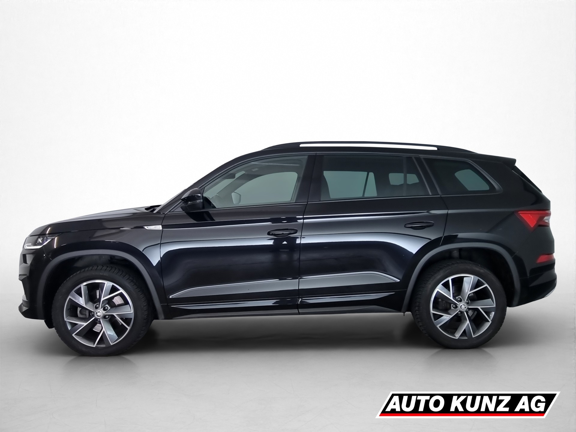 SKODA Kodiaq 2.0 TDI SportLine DSG 4x4-showroom-element-2