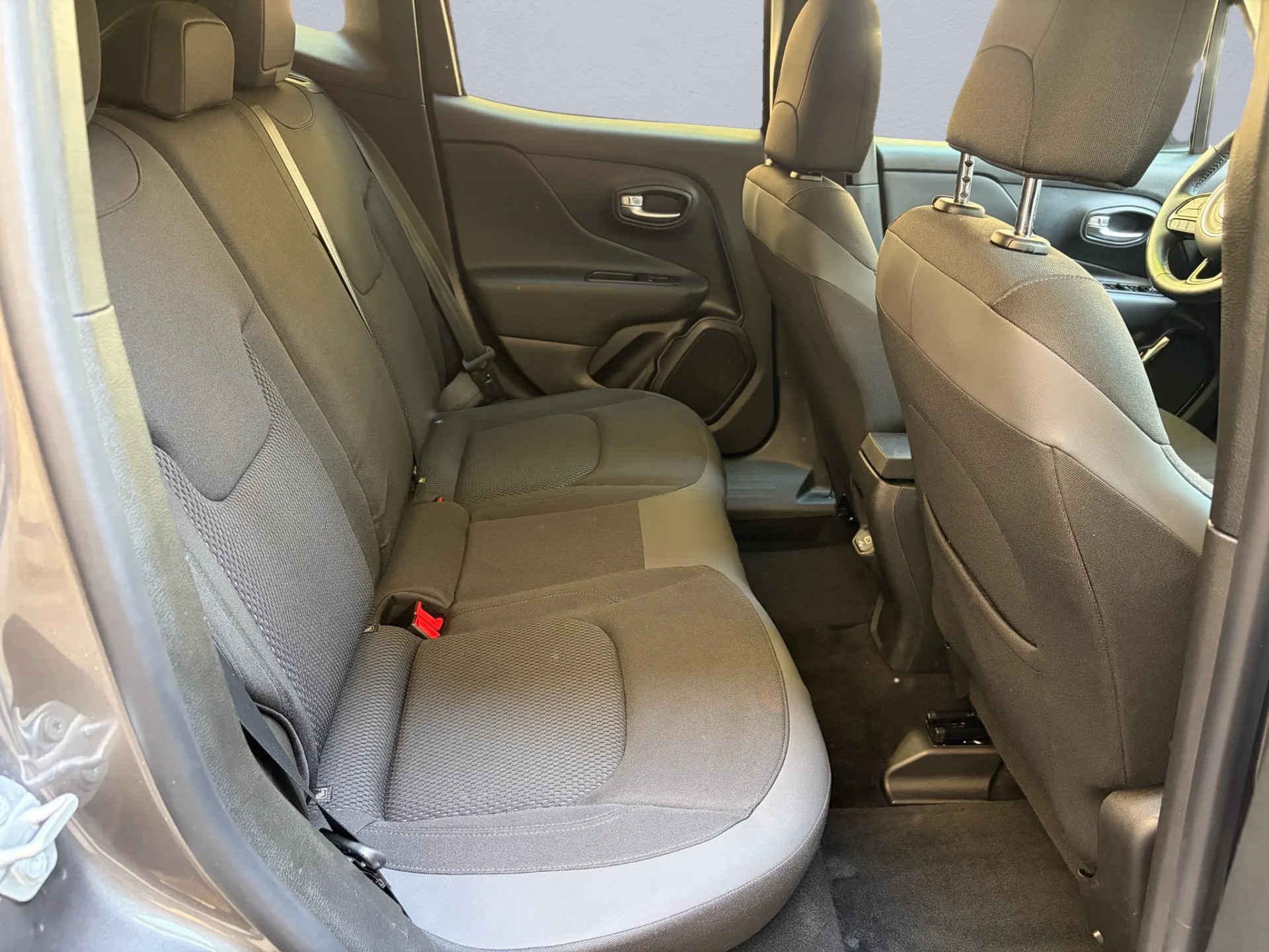 JEEP Renegade 1.0 Turbo Night Eagle-image-13