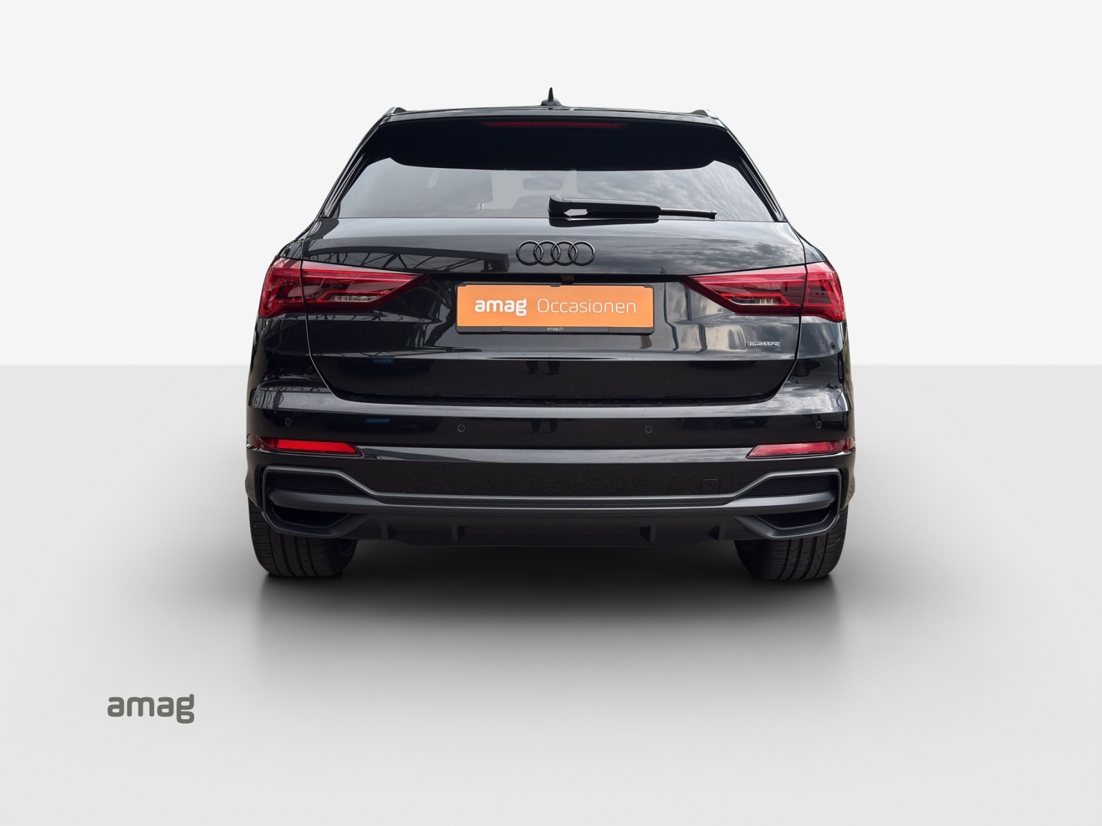 AUDI Q3 35 TDI S line Attraction quattro S-tronic-image-3