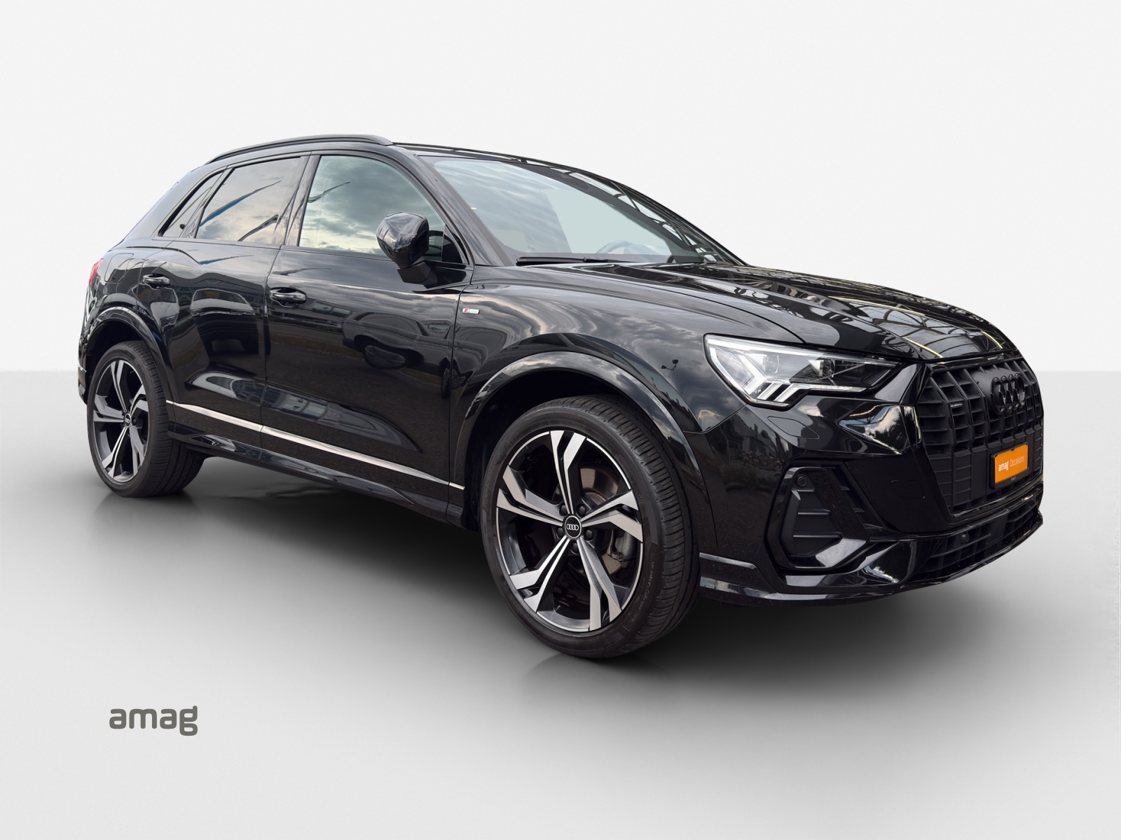 AUDI Q3 35 TDI S line Attraction quattro S-tronic-image-5