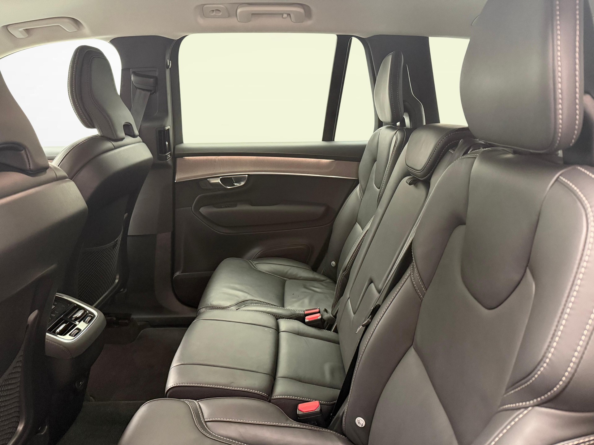 VOLVO XC90 2.0 B5 MH Plus Bright AWD-image-10