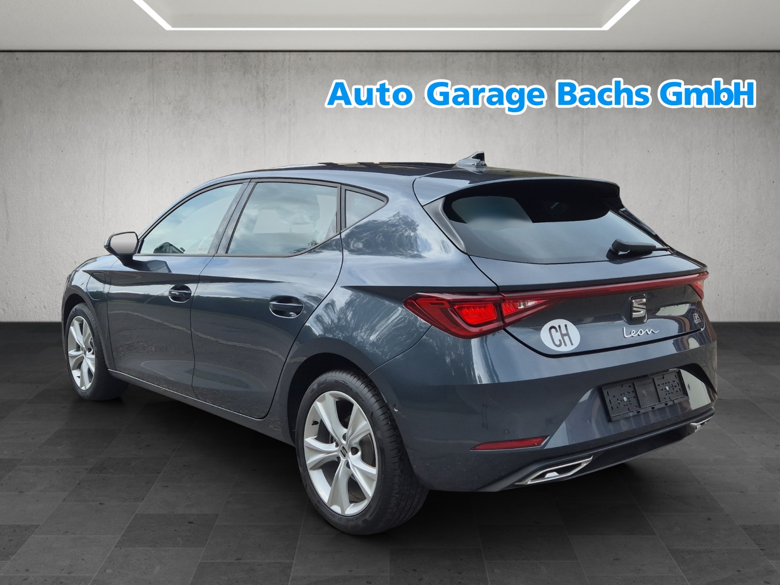 SEAT Leon ST 1.5 eHybrid pHEV DSG FR-image-2