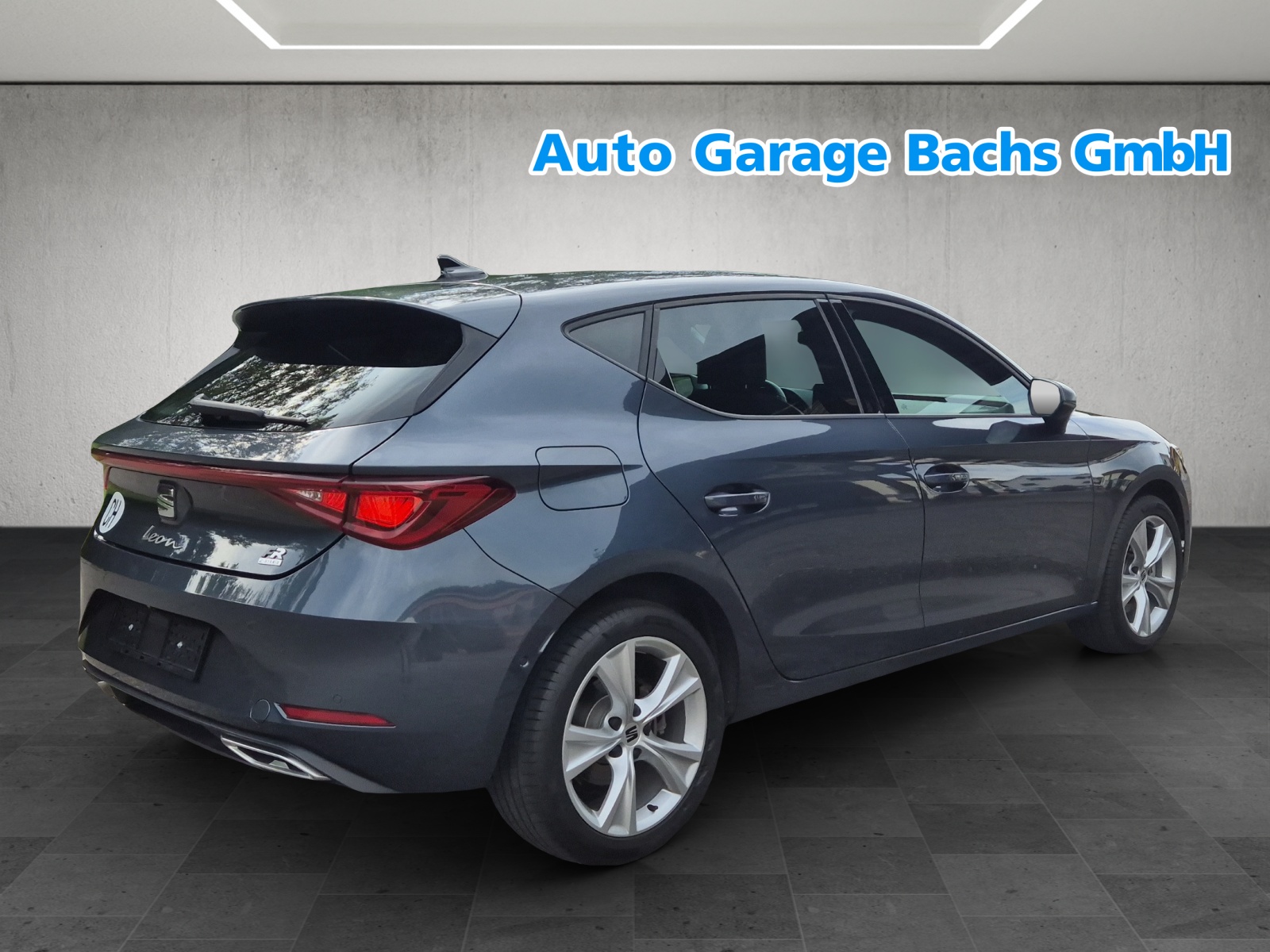 SEAT Leon ST 1.5 eHybrid pHEV DSG FR-image-4