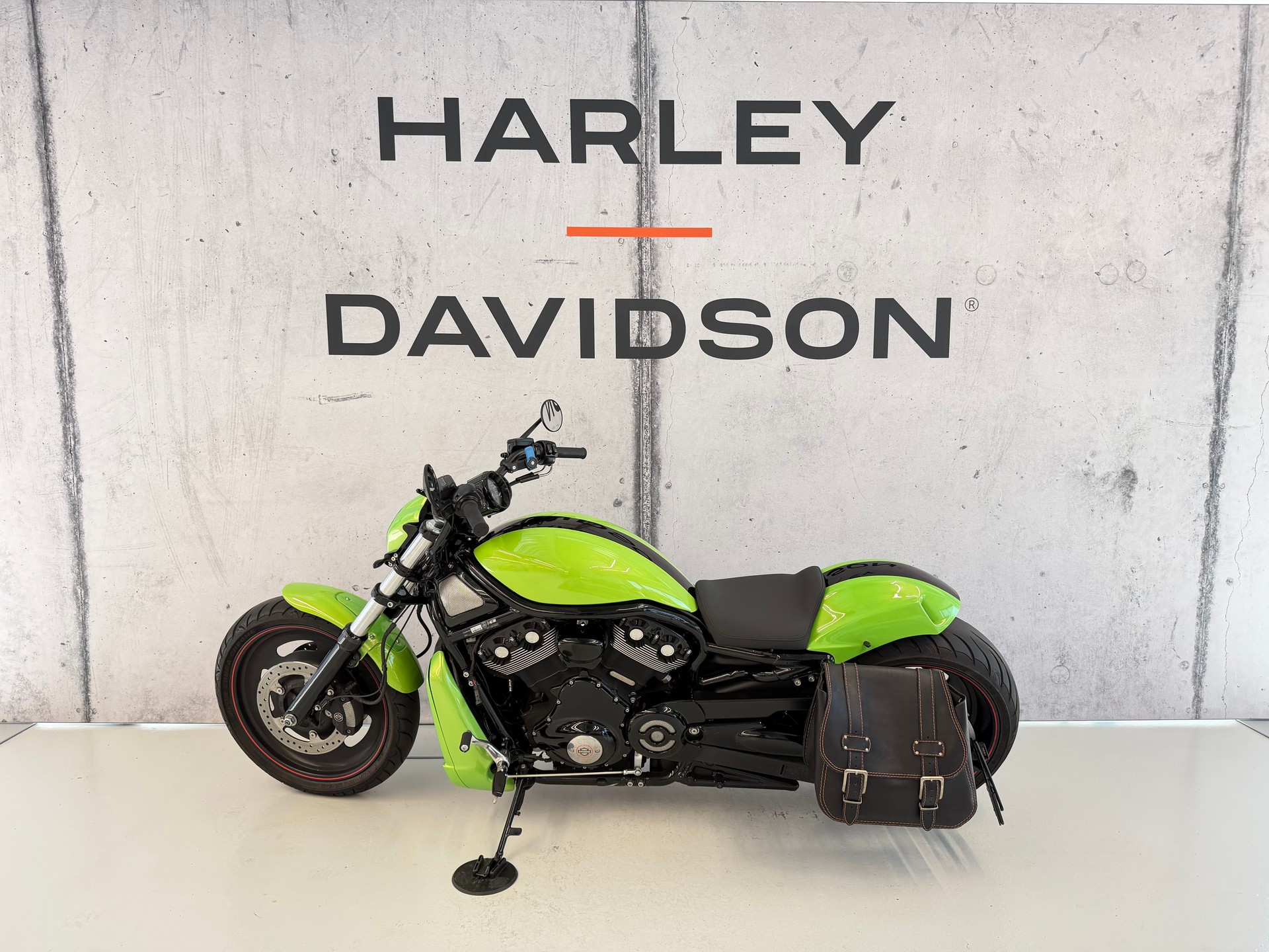 HARLEY-DAVIDSON VRSCDX Night Rod Special ABS-showroom-element-3