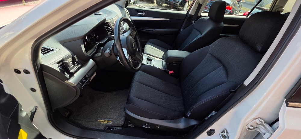 SUBARU Legacy 2.0i Swiss AWD Lineartronic-image-15