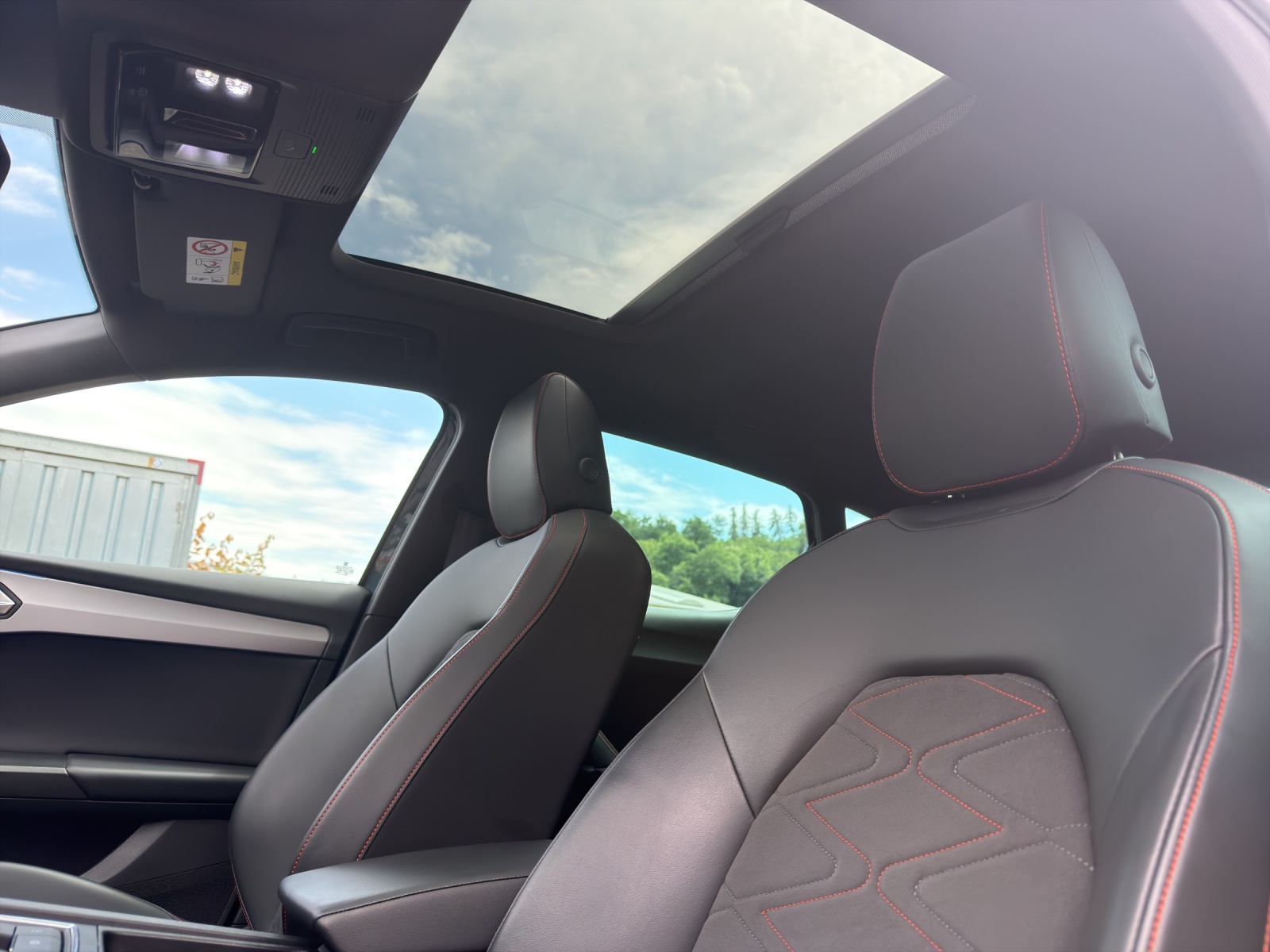 SEAT Leon 1.4 eHybrid pHEV DSG FR-image-9