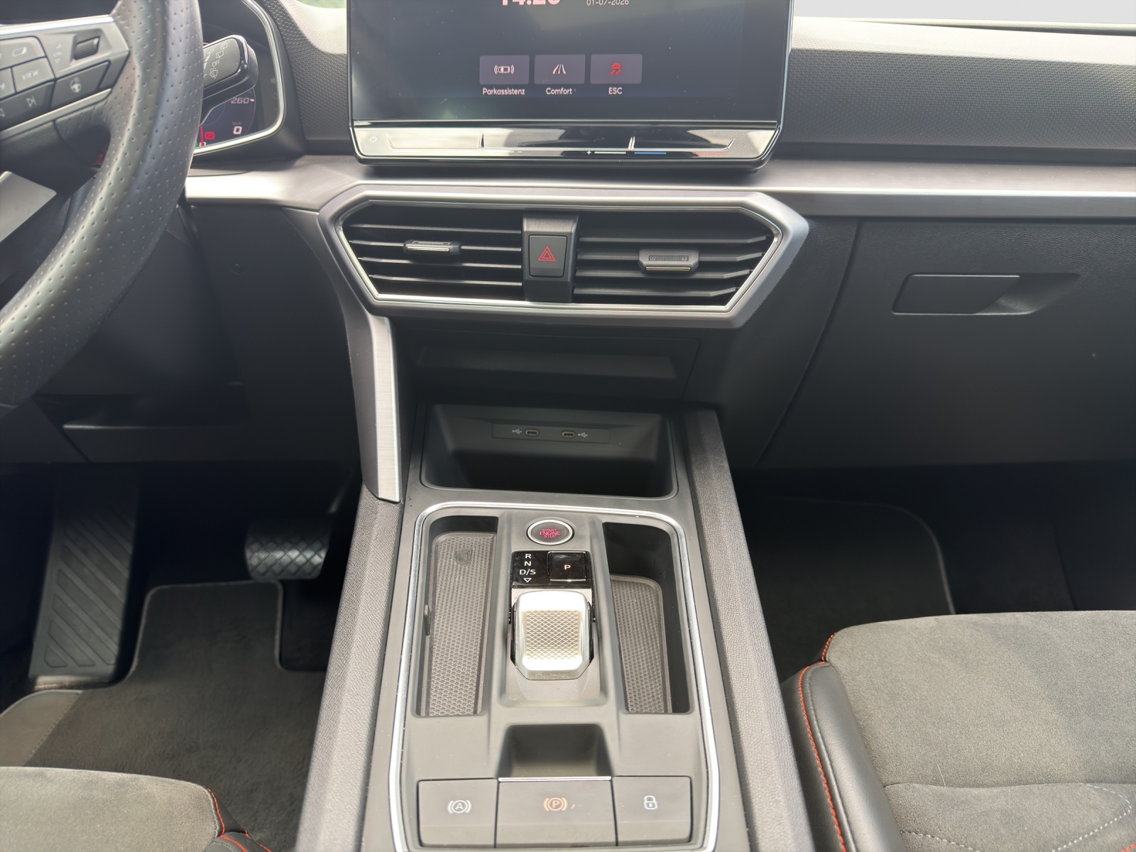 SEAT Leon 1.4 eHybrid pHEV DSG FR-image-12