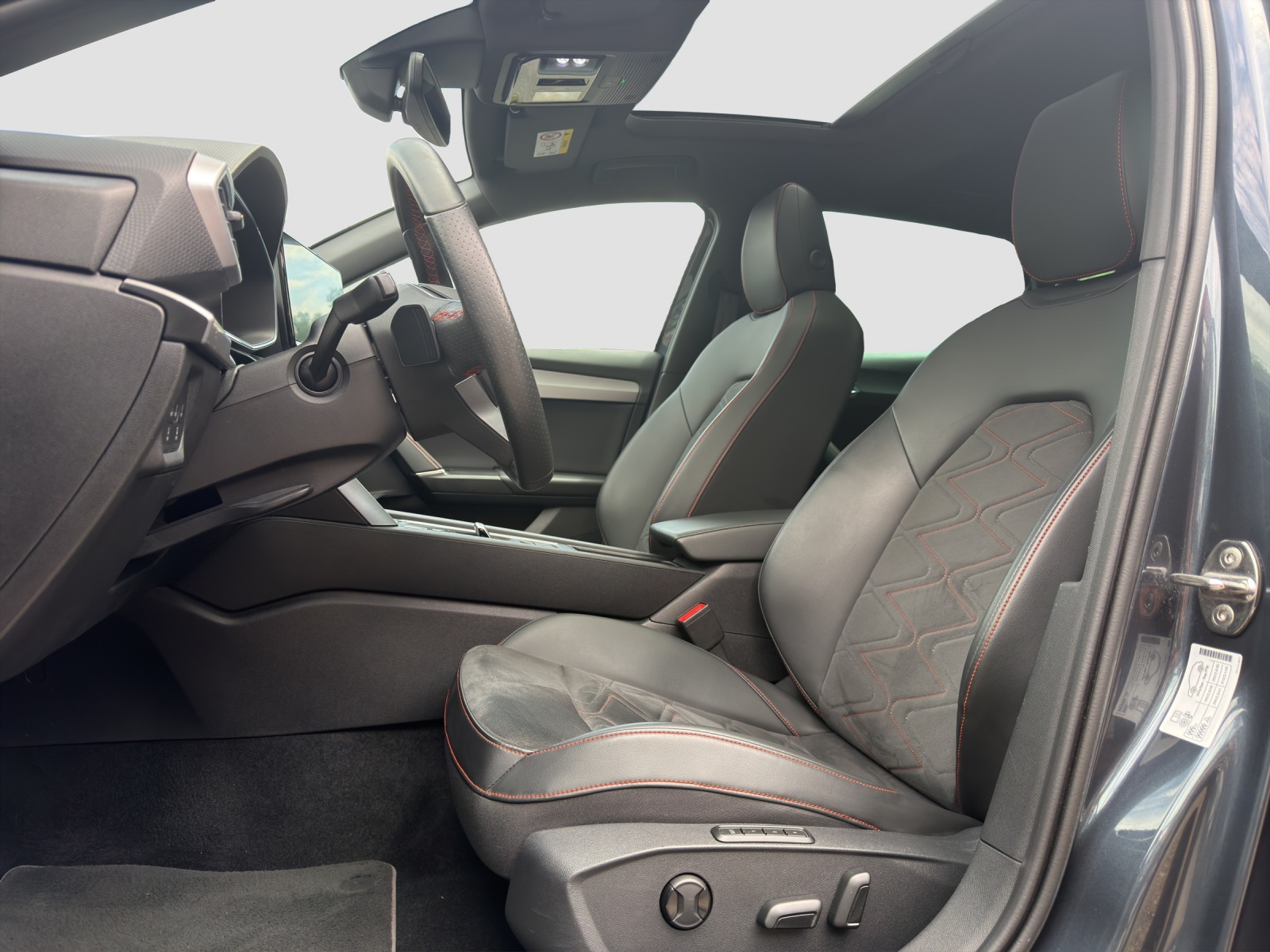 SEAT Leon 1.4 eHybrid pHEV DSG FR-image-8