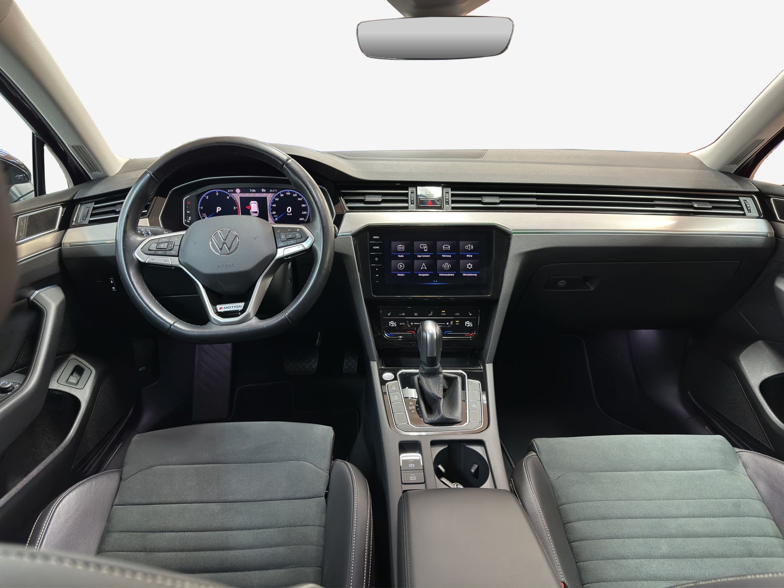 VW Passat 2.0 TDI BMT Elegance 4Motion DSG-image-8