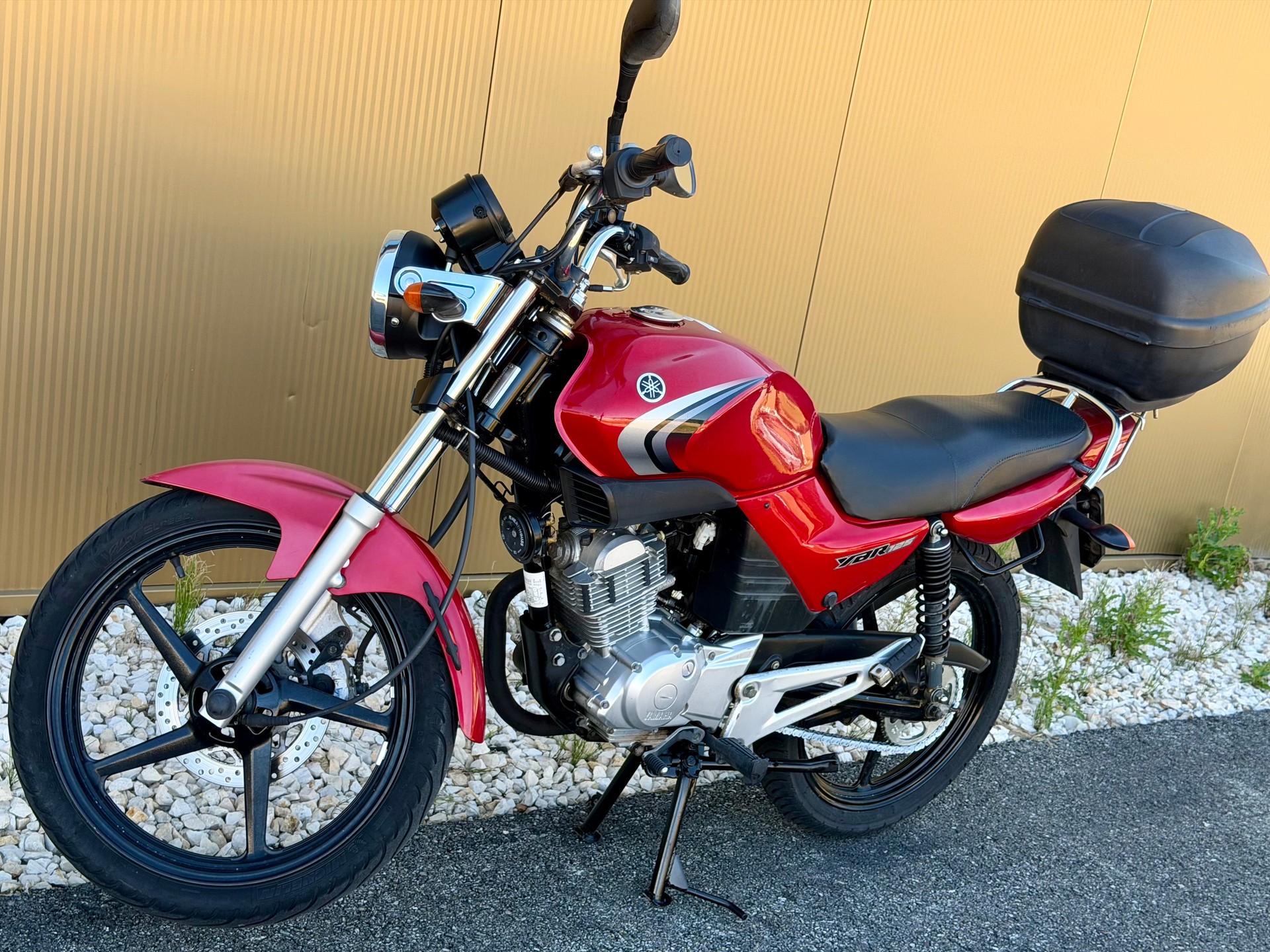 YAMAHA YBR 125-image-8