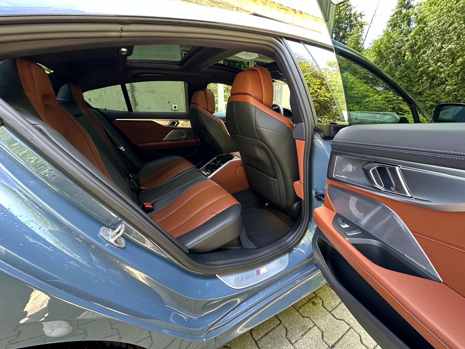 BMW M850i xDrive Steptronic-image-18