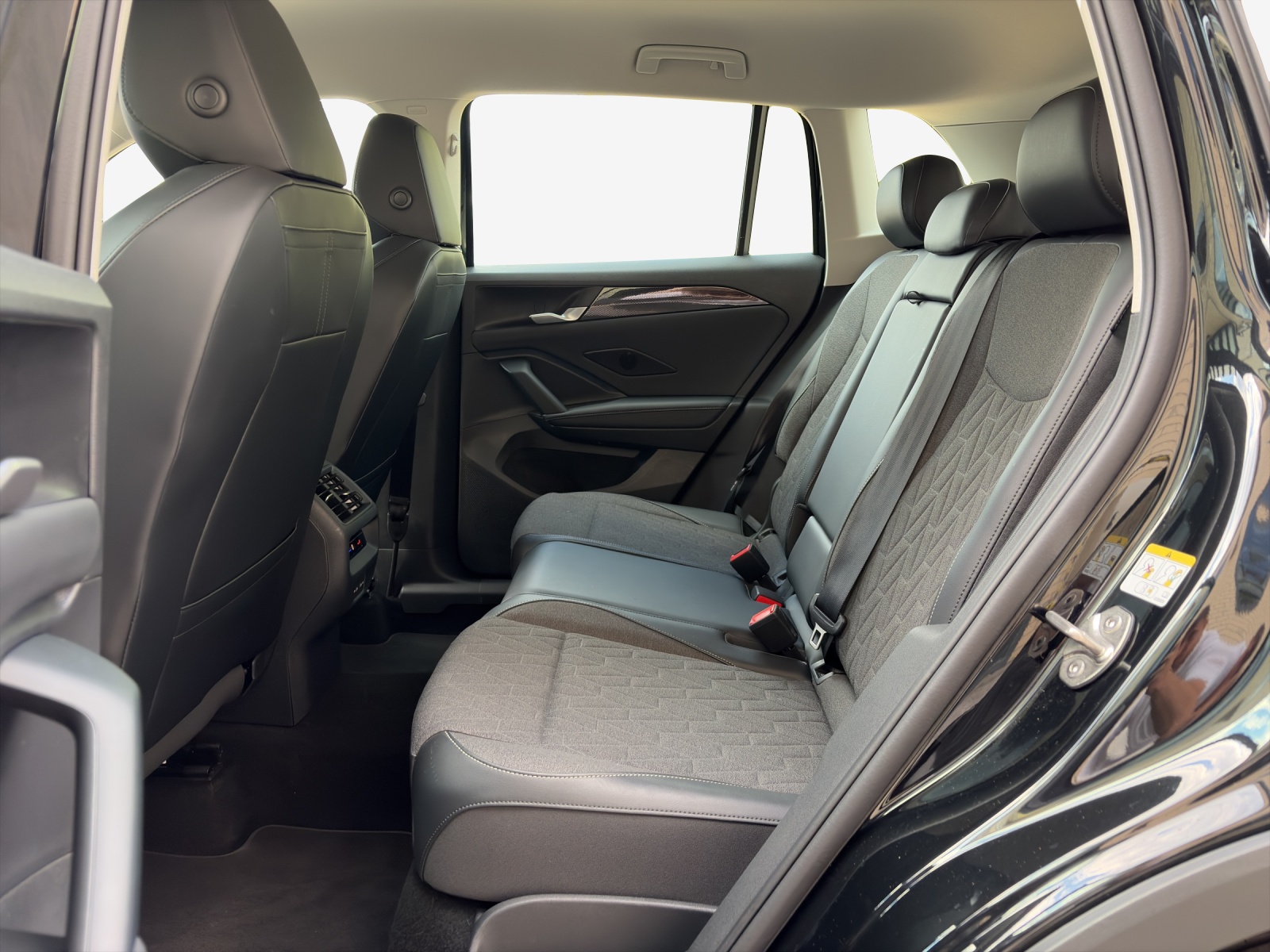 VW Tiguan 2.0 TSI DSG Life 4Motion-image-11