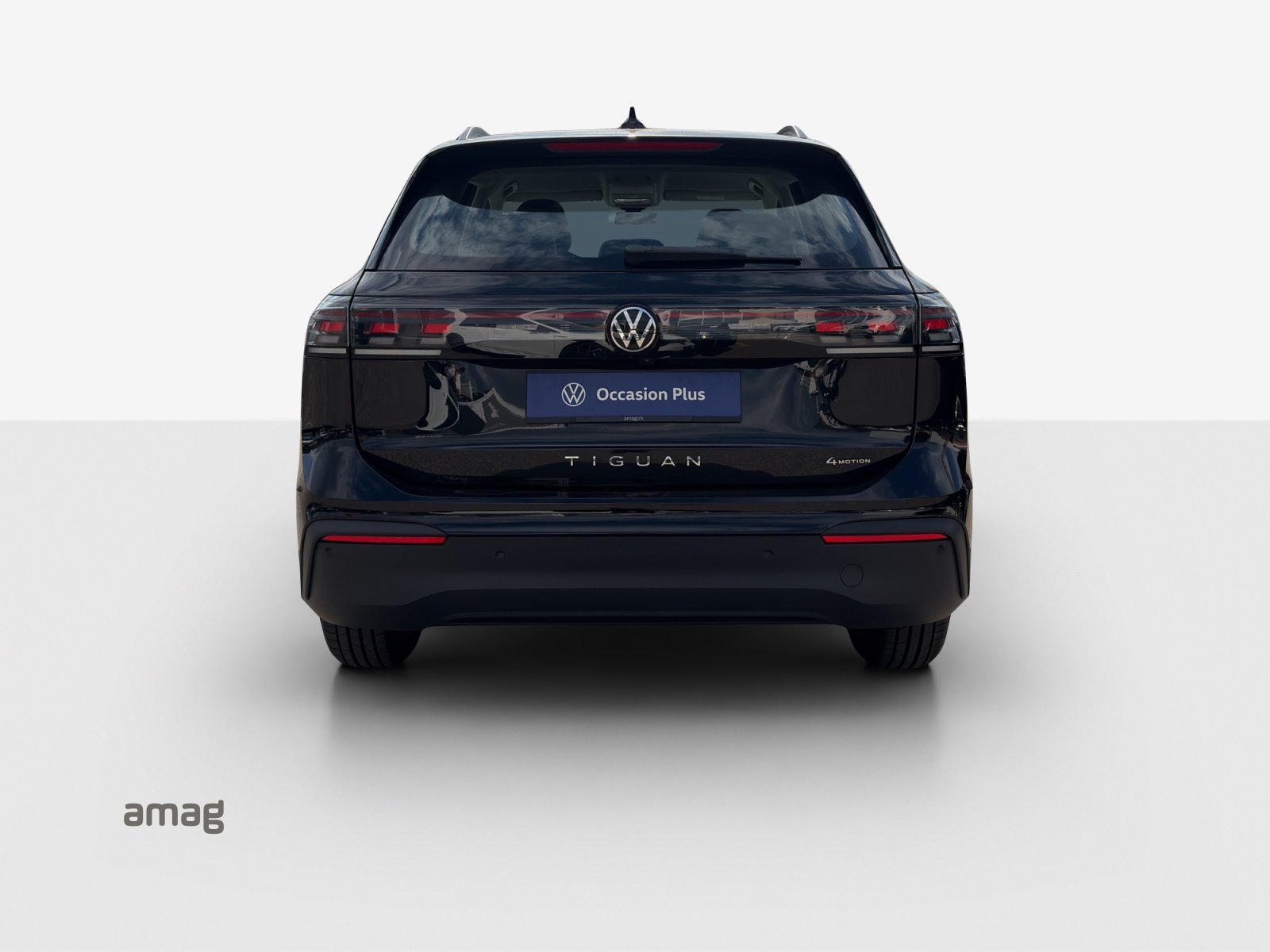 VW Tiguan 2.0 TSI DSG Life 4Motion-image-3