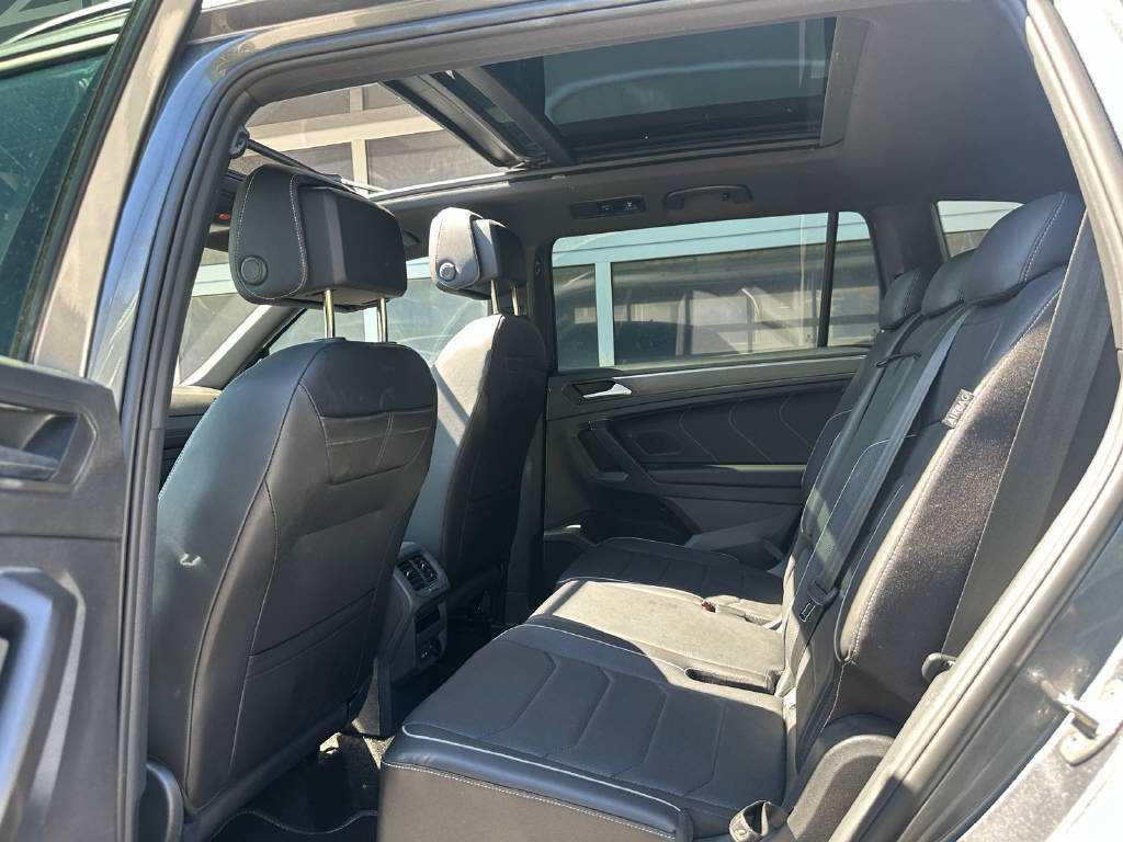 VW Tiguan Allspace 2.0 TDI SCR R-Line DSG-image-7