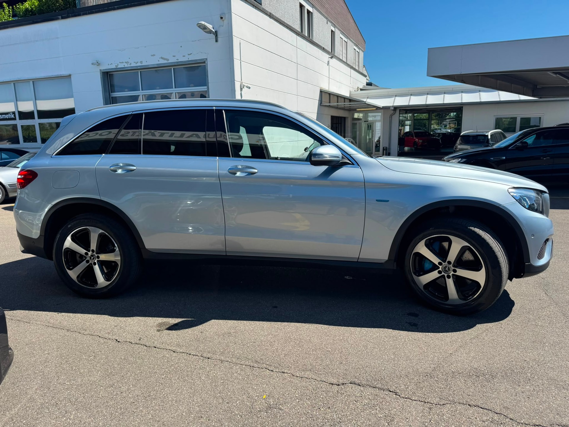 MERCEDES-BENZ GLC 350 e Exclusive 4Matic 7G-Tronic-image-3