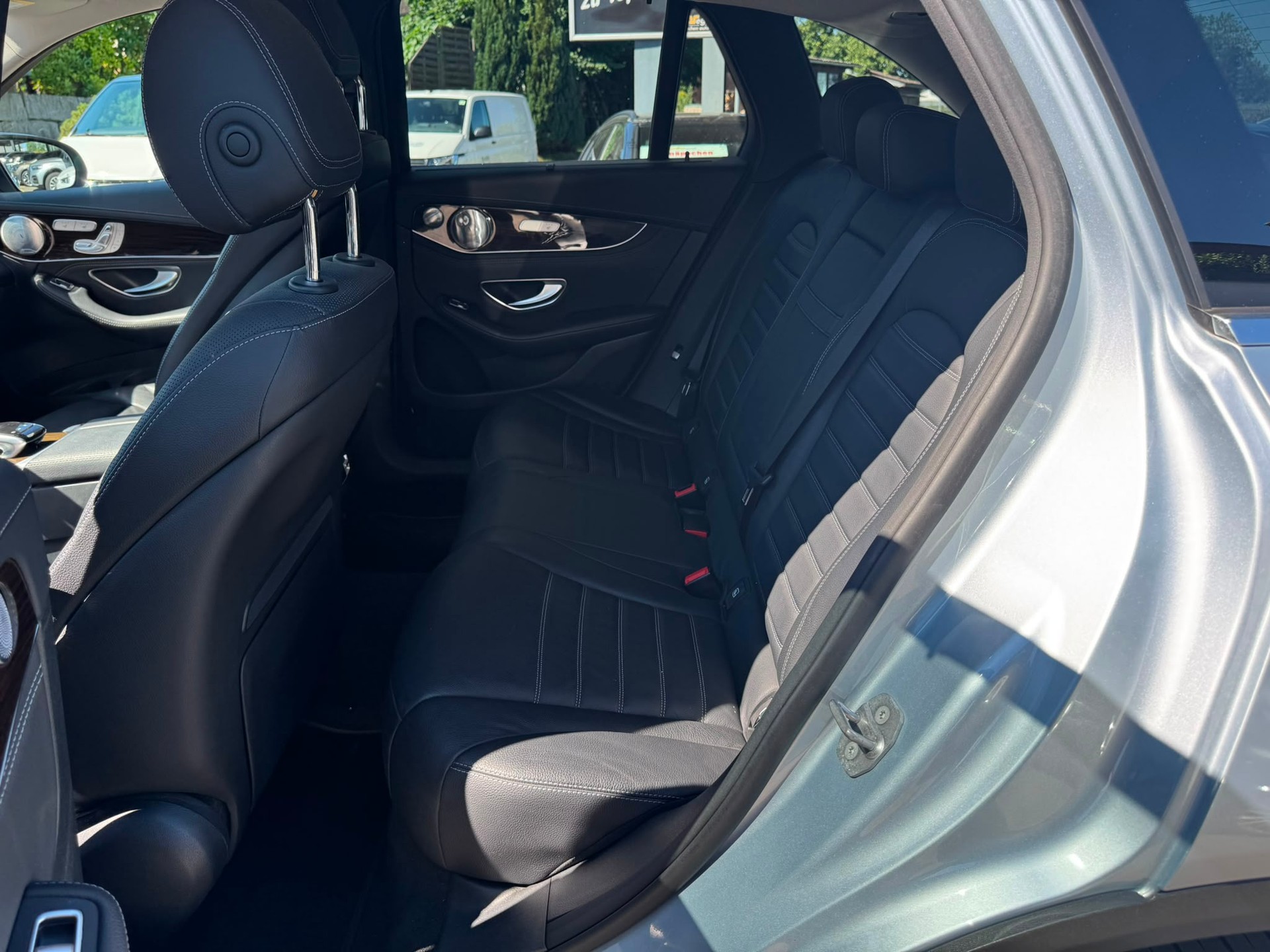 MERCEDES-BENZ GLC 350 e Exclusive 4Matic 7G-Tronic-image-14