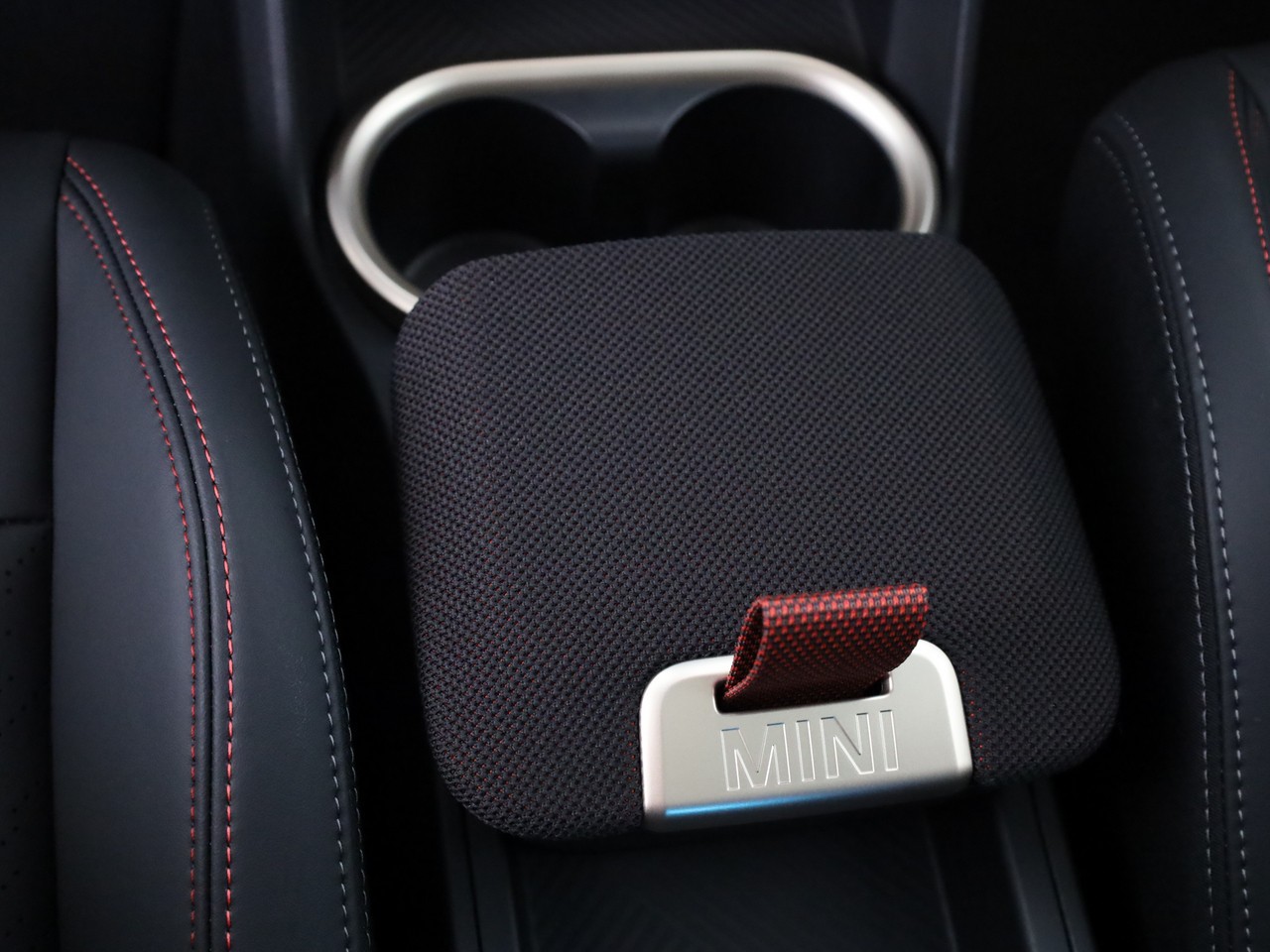 MINI Countryman SE ALL 4-image-33