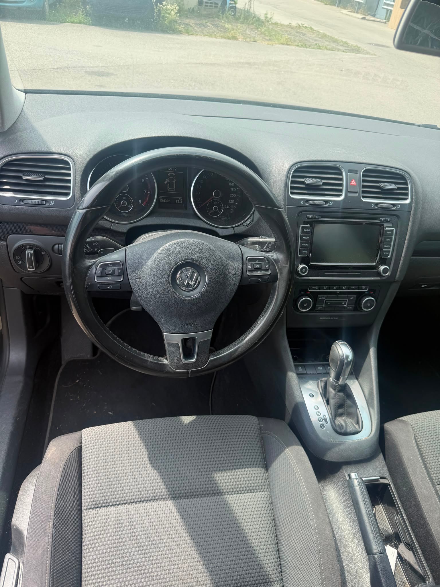 VW Golf 1.4 TSI Team DSG-image-5