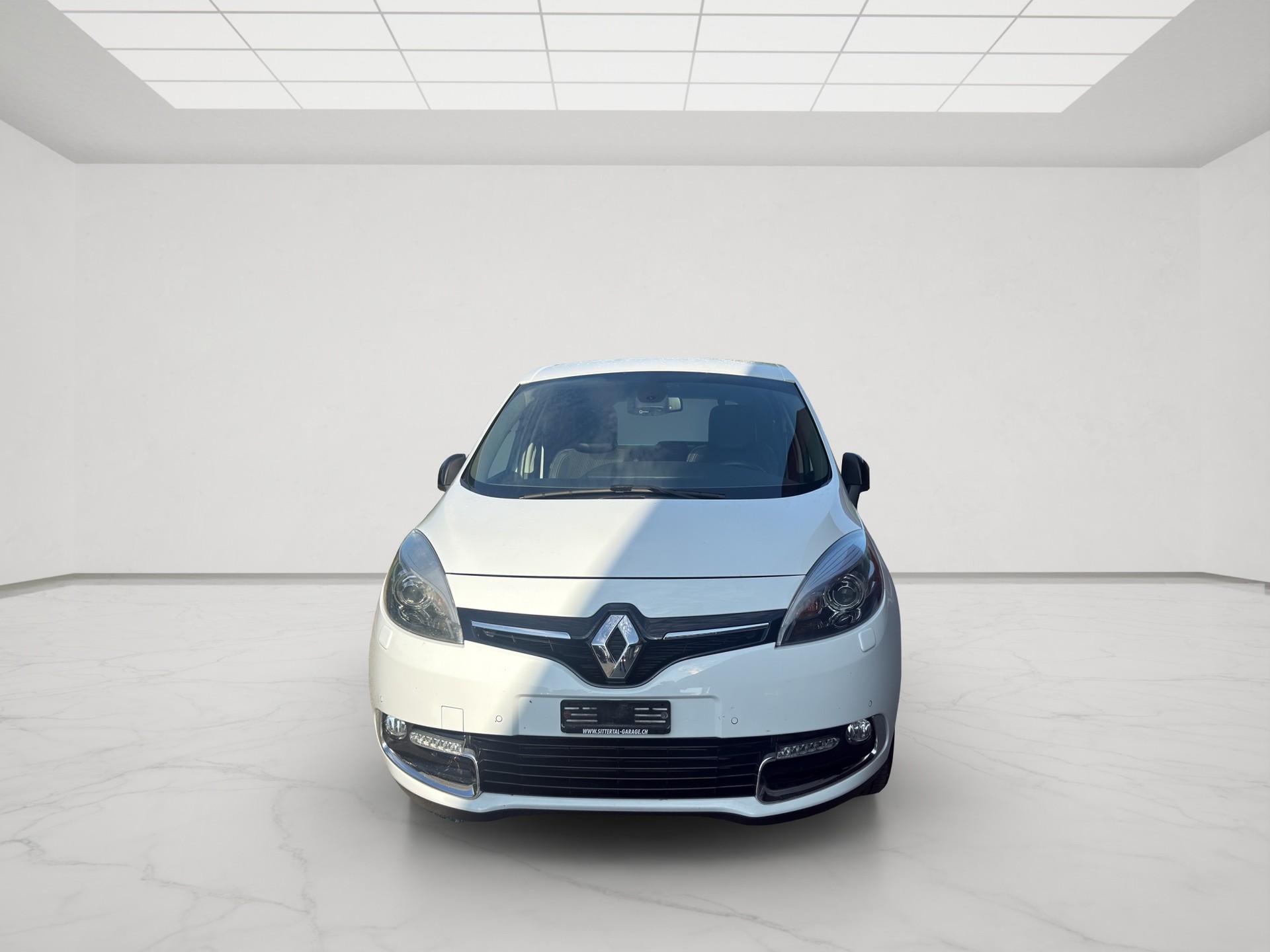 RENAULT Scénic 1.5 dCi Bose EDC-image-1