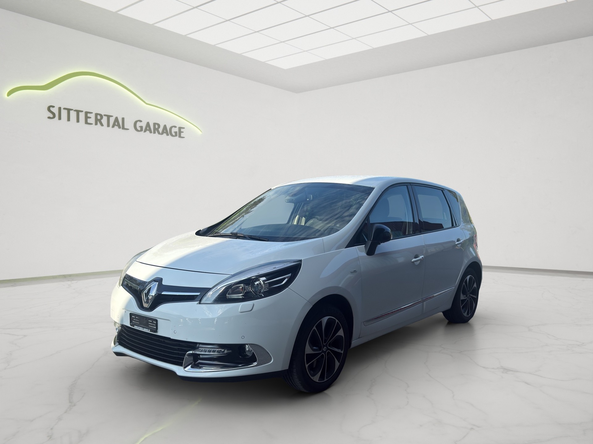 RENAULT Scénic 1.5 dCi Bose EDC-image-0