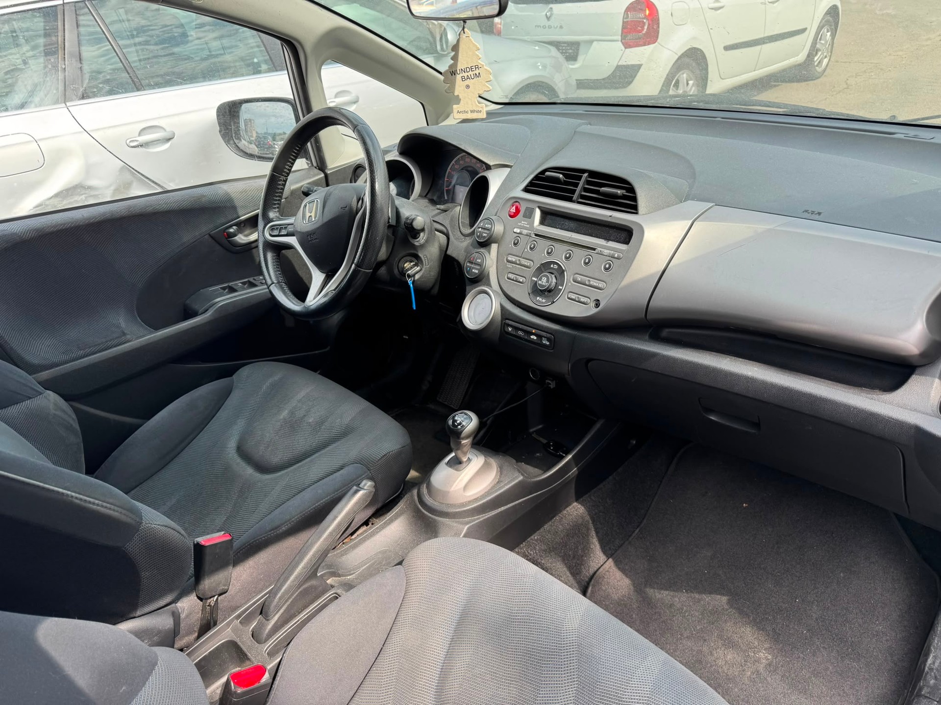 HONDA Jazz 1.4i Comfort i-Shift-image-6