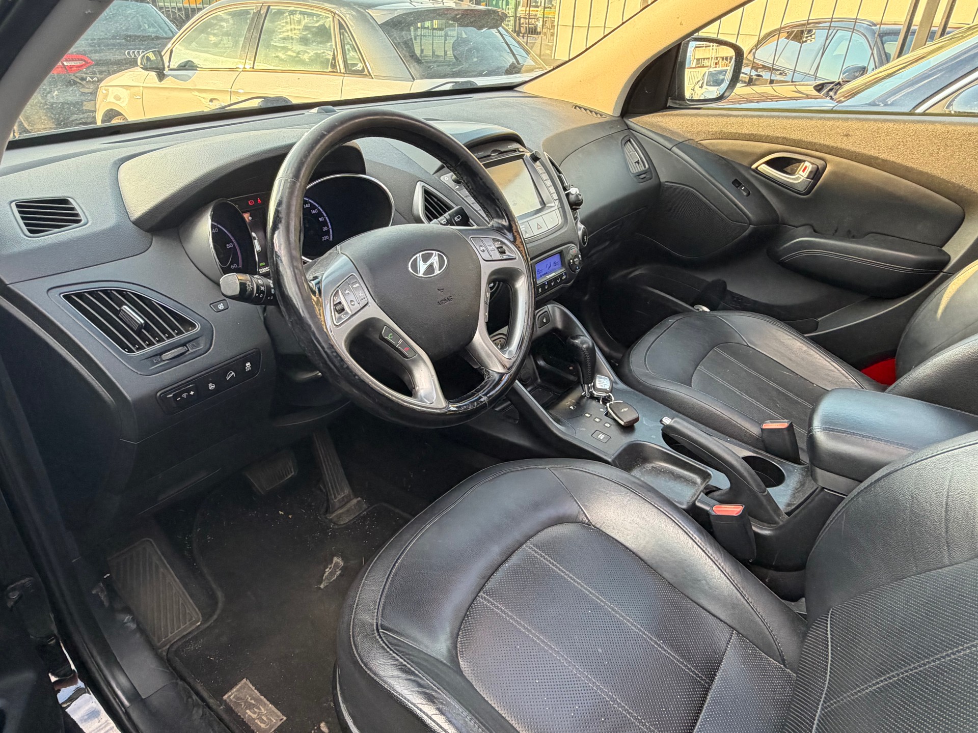 HYUNDAI iX 35 2.0 CRDi exxtra Plus 4WD-image-10