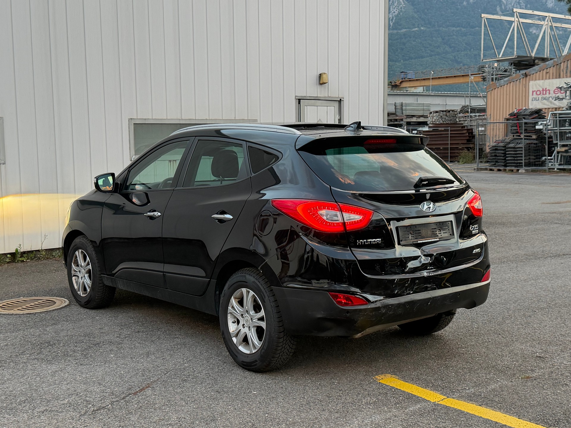 HYUNDAI iX 35 2.0 CRDi exxtra Plus 4WD-image-4