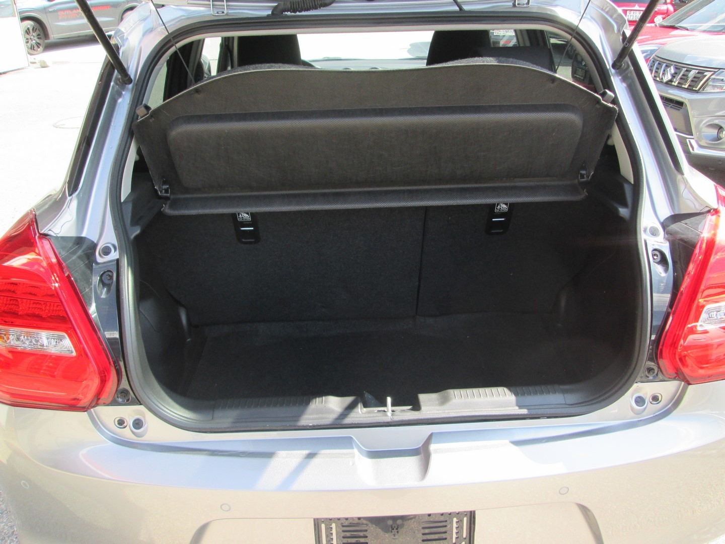 SUZUKI Swift 1.2 Compact Top Hybrid CVT-image-9