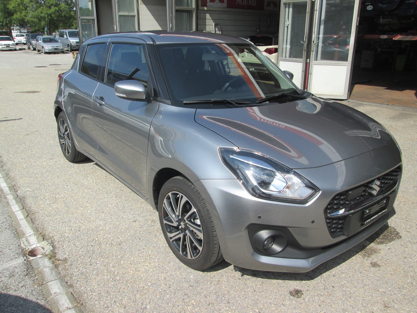 SUZUKI Swift 1.2 Compact Top Hybrid CVT-image-3