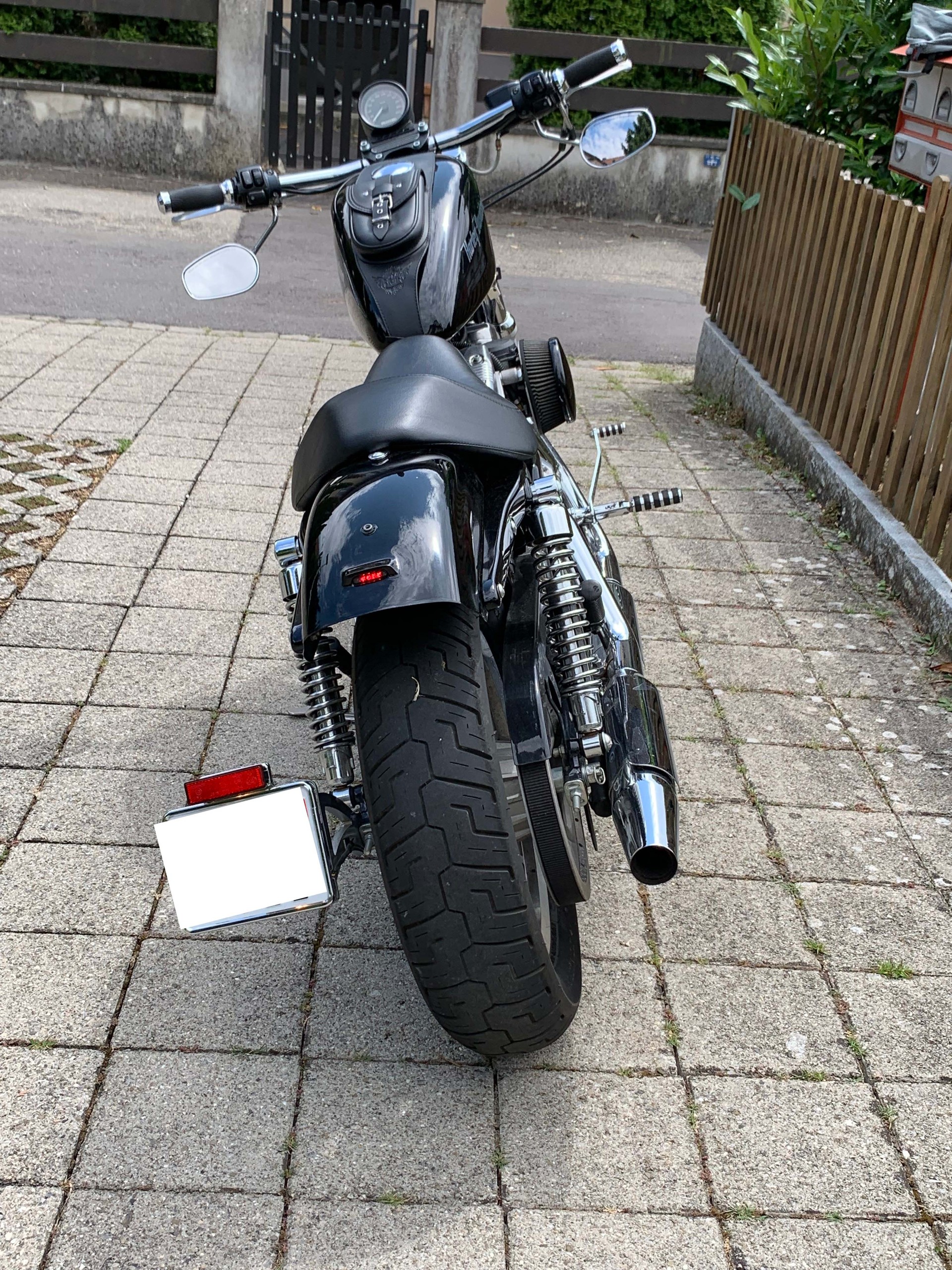 HARLEY-DAVIDSON XLH883-image-1