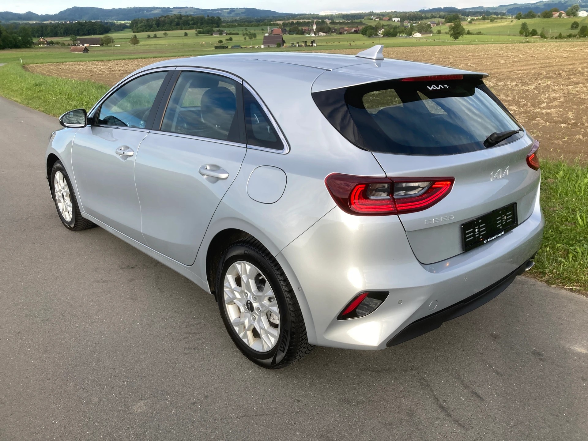 KIA Ceed 1.5 T-GDi MHEV Power DCT-image-3